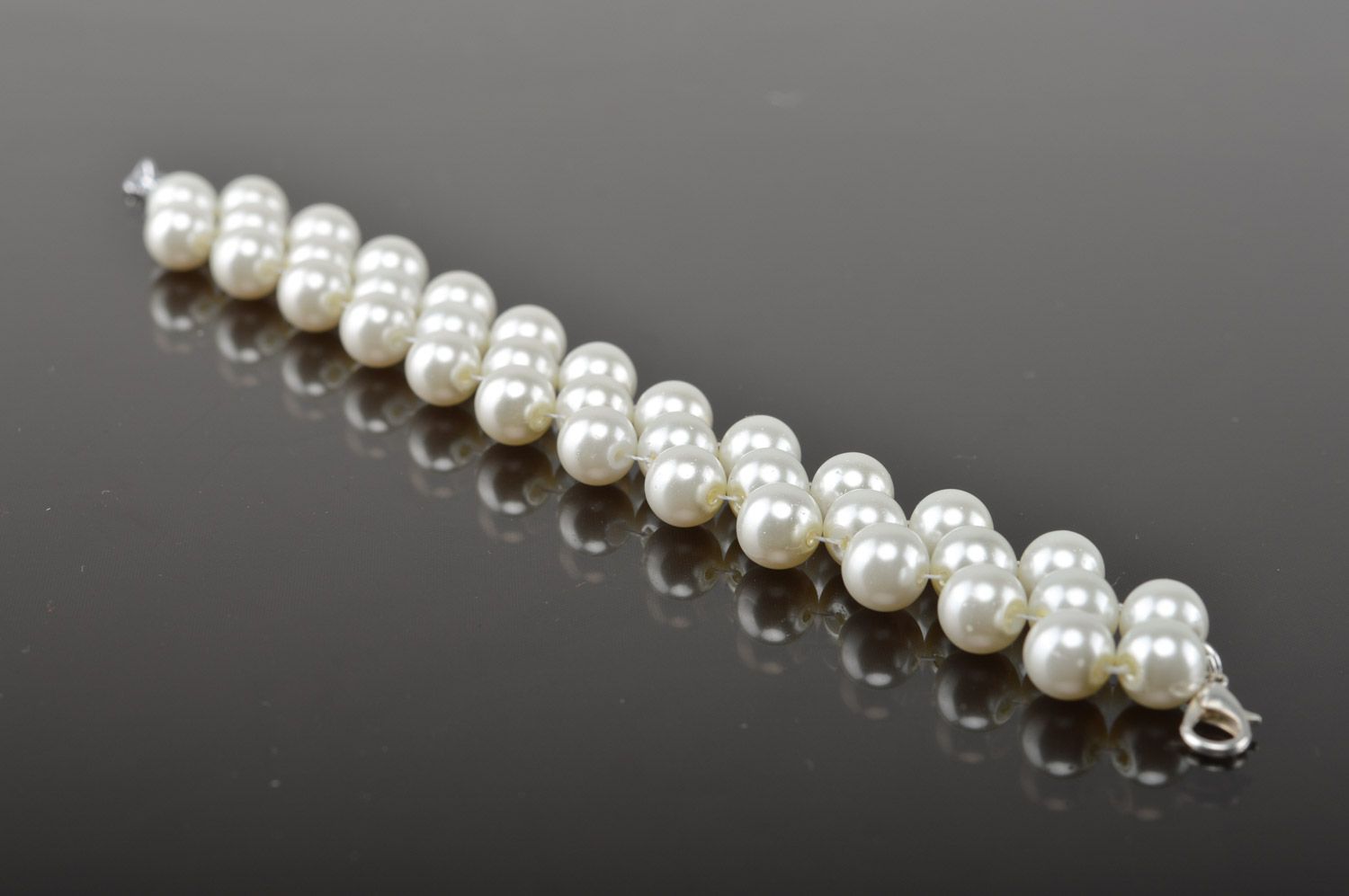 Joli bracelet blanc en perles d'imitation fait main élégant pour femme photo 5