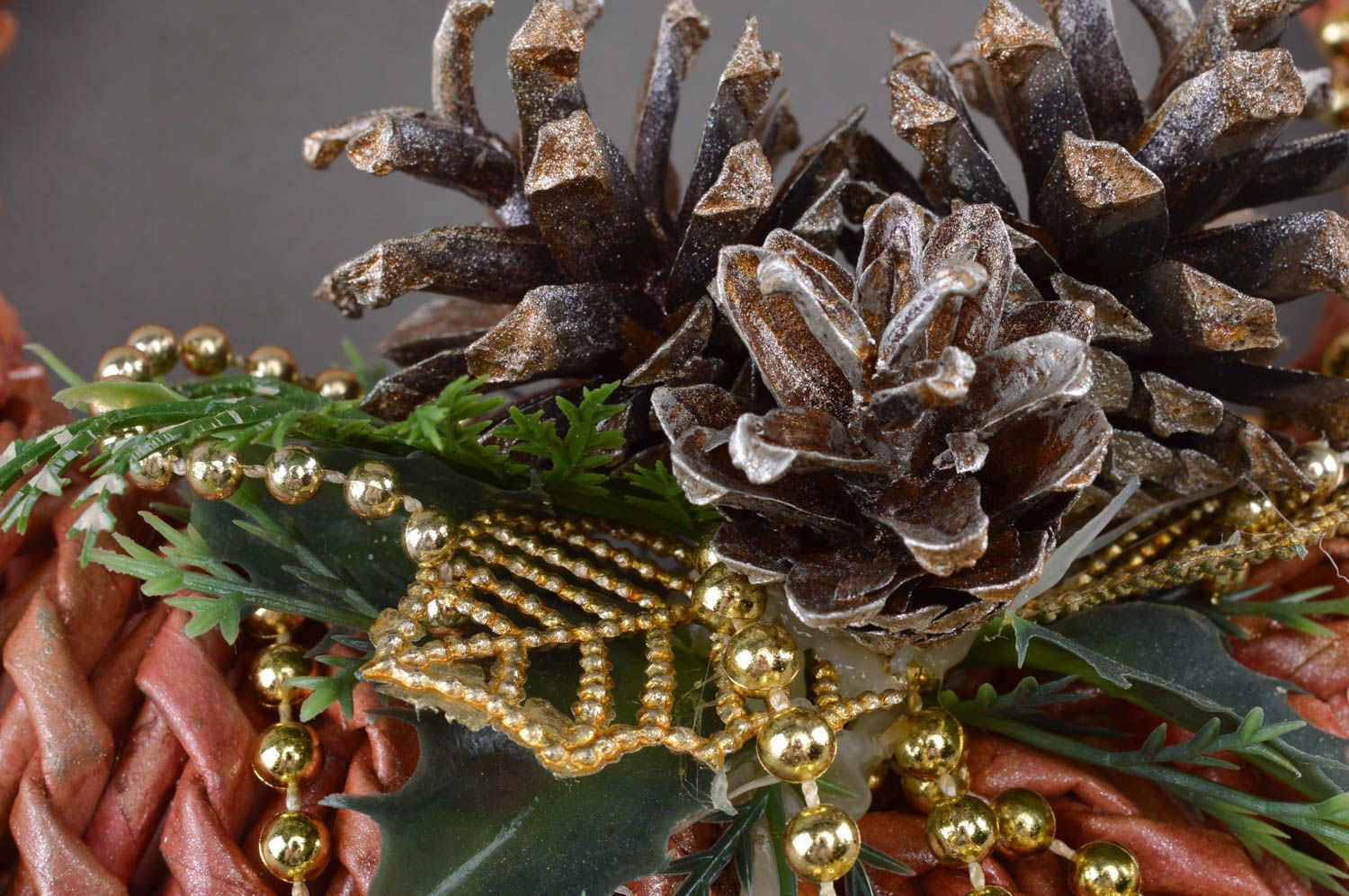 Handmade decorative Christmas door wreath woven of paper tubes with bells photo 2