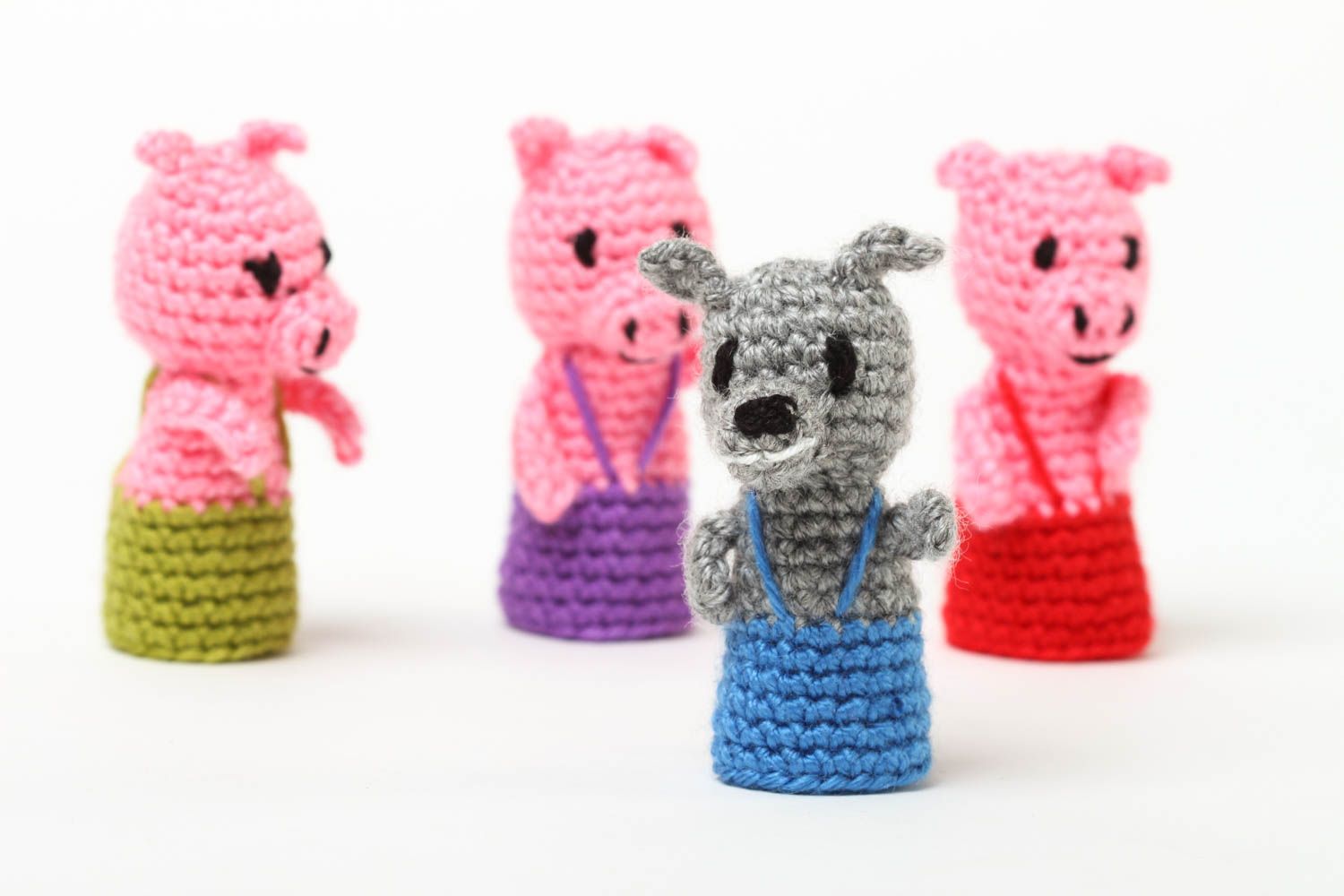 Marionnettes doigts fait main Jouets tricot Cadeau enfant 4 pièces loup cochons photo 4