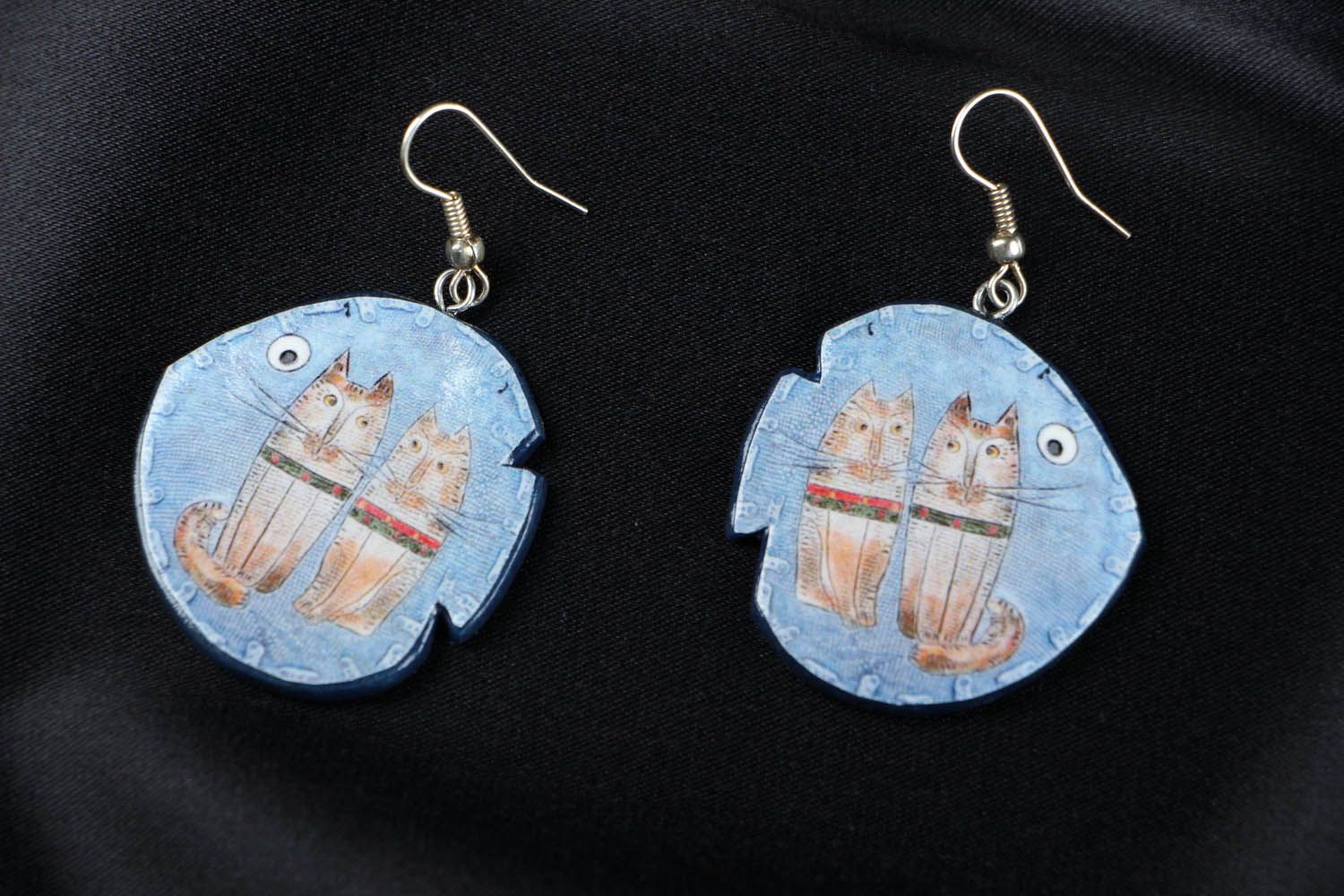 Handmade earrings Fishes photo 1