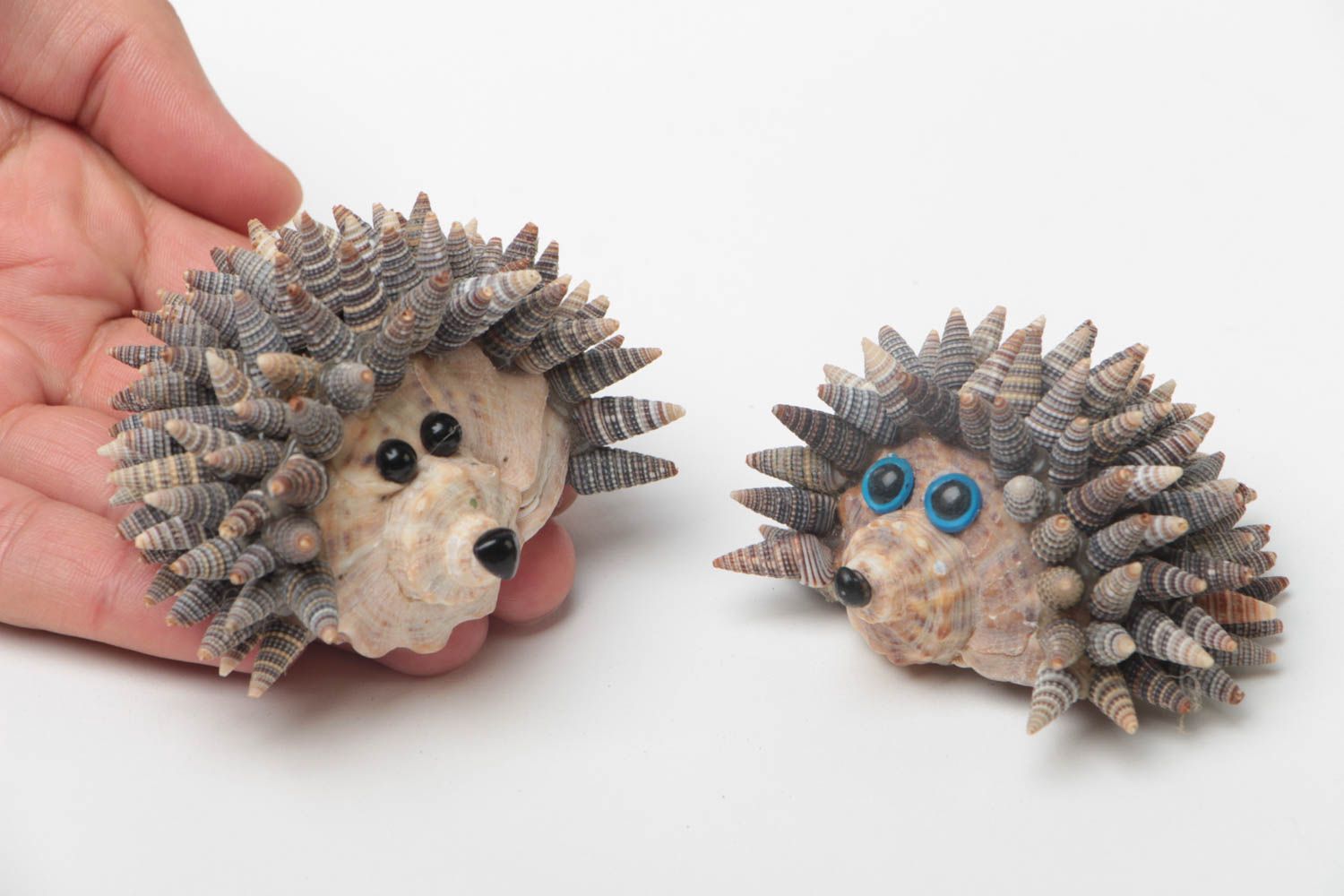 Set of 2 handmade designer unusual figurines created of seashells Hedgehogs eco photo 5