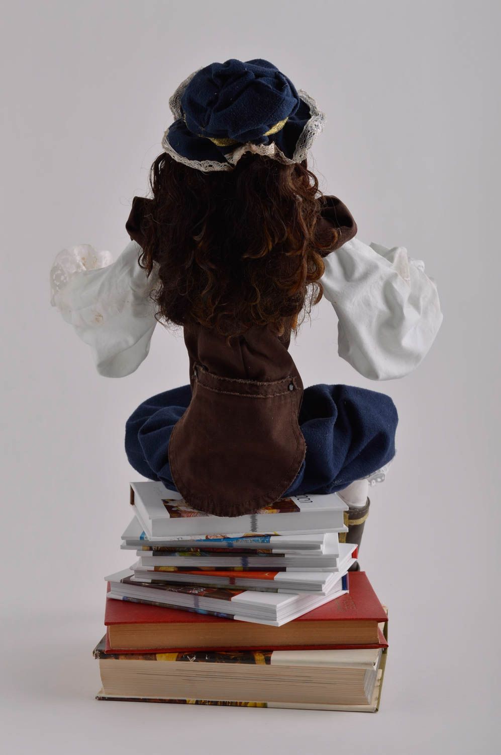 Авторская кукла ручной работы коллекционная кукла поэт красивая кукла из глины фото 4