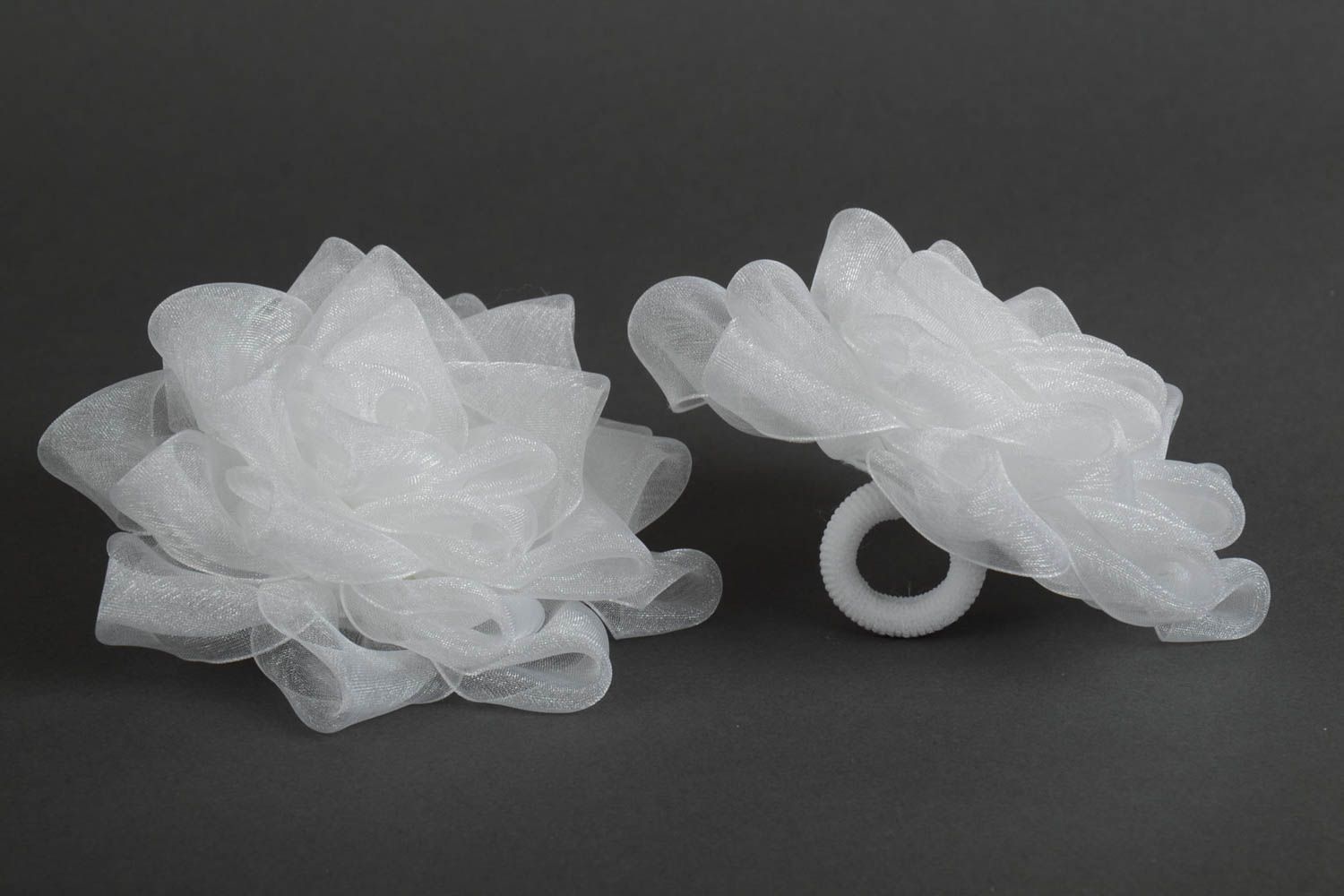 Set of 2 homemade white decorative hair bands with organza ribbon flowers  photo 5