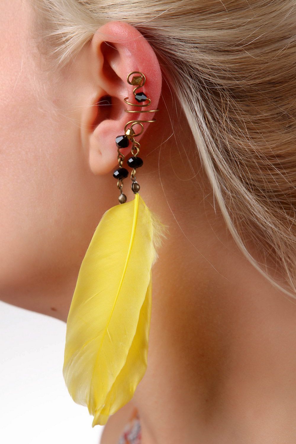 Boucles d'oreilles cuff plumes jaunes photo 3