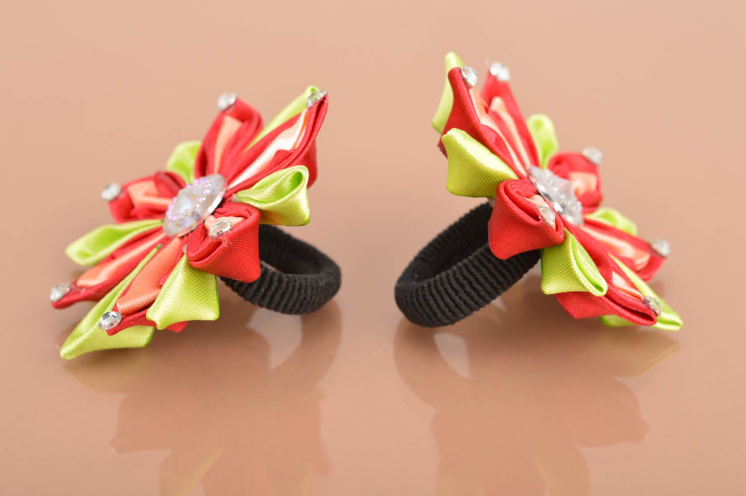 Children's handmade ribbon kanzashi scrunchies green with red set of 2 pieces photo 5