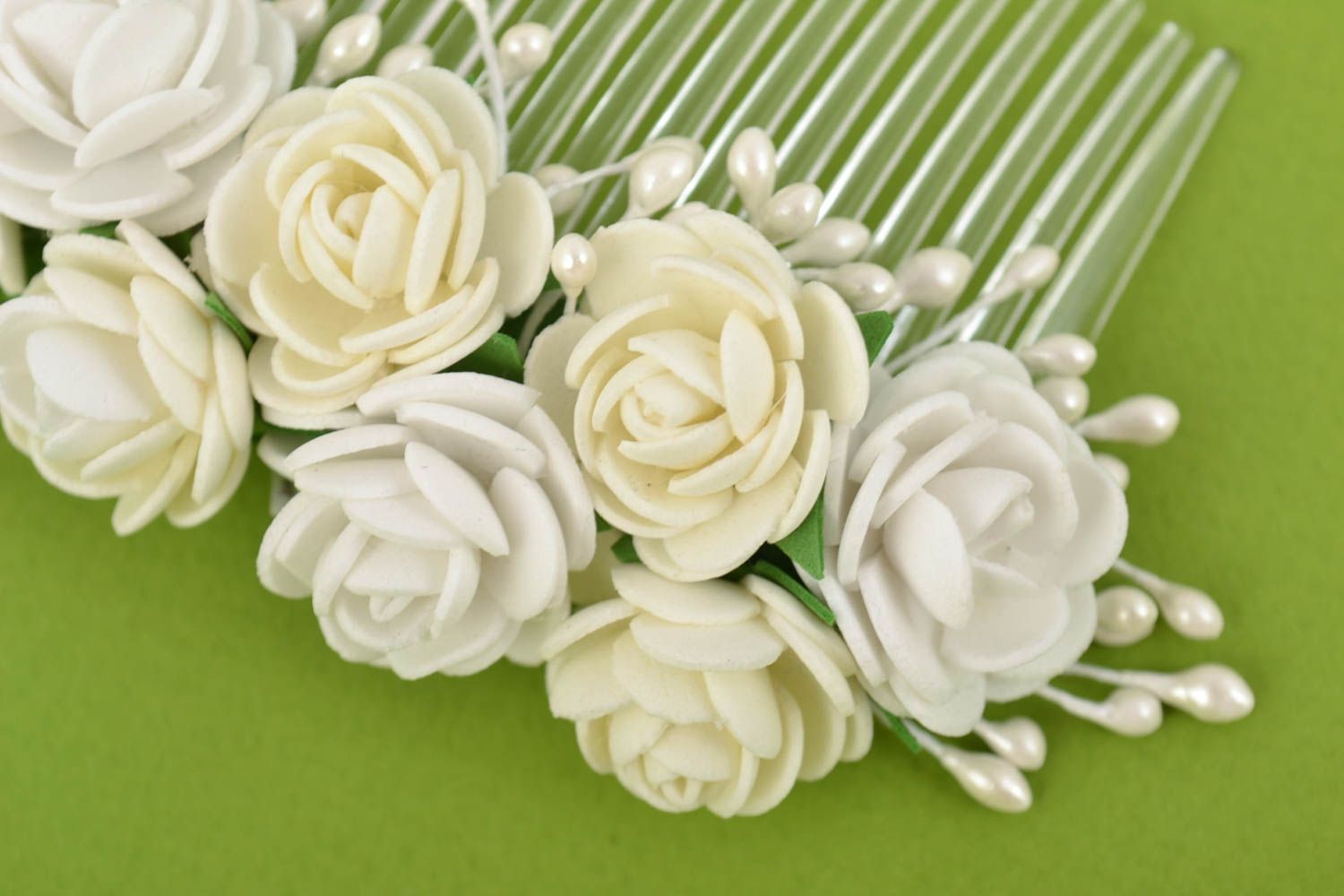 Barrette peigne à cheveux avec fleurs blanches en foamiran faite main design photo 7