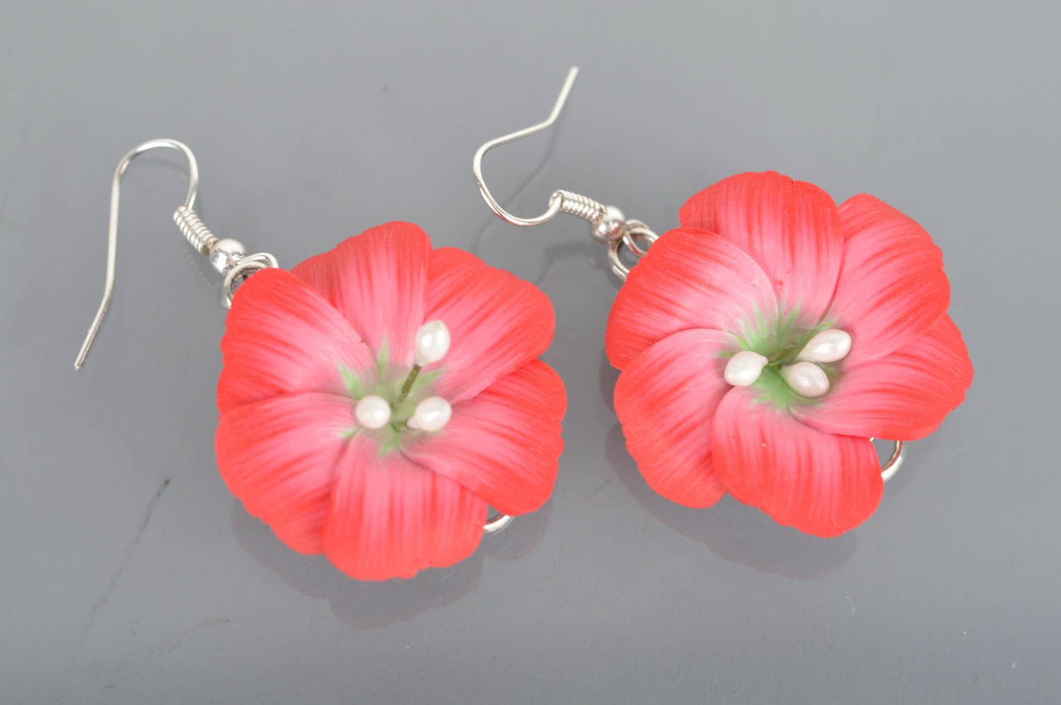 Handmade designer polymer clay earrings with red flowers summer jewelry photo 2