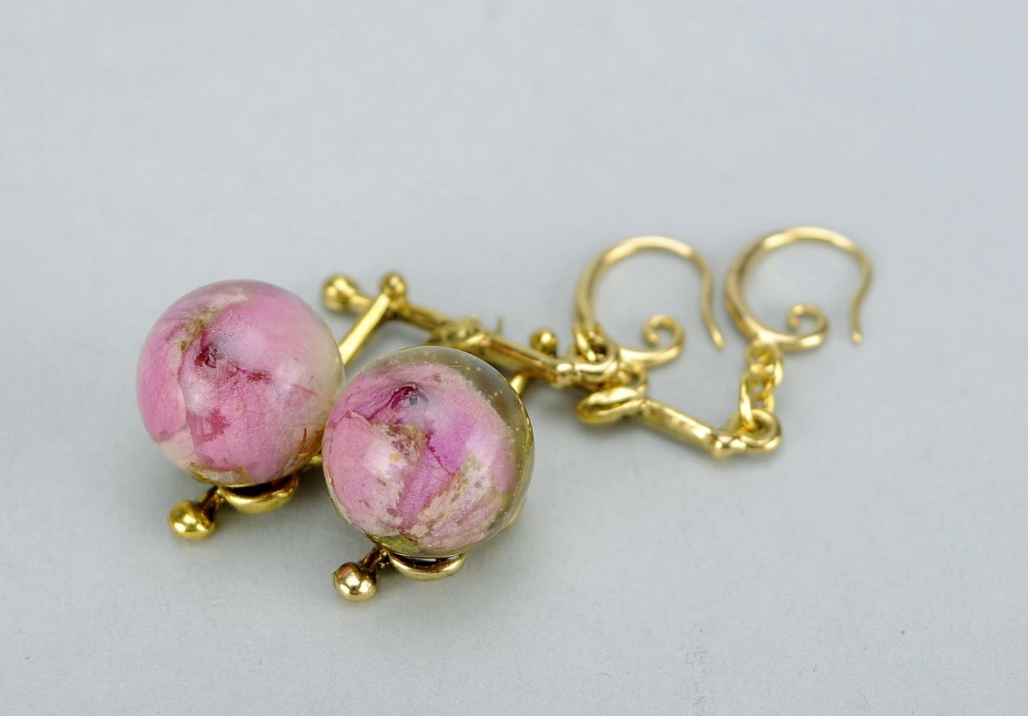 Golden earrings made from buds of the roses photo 4