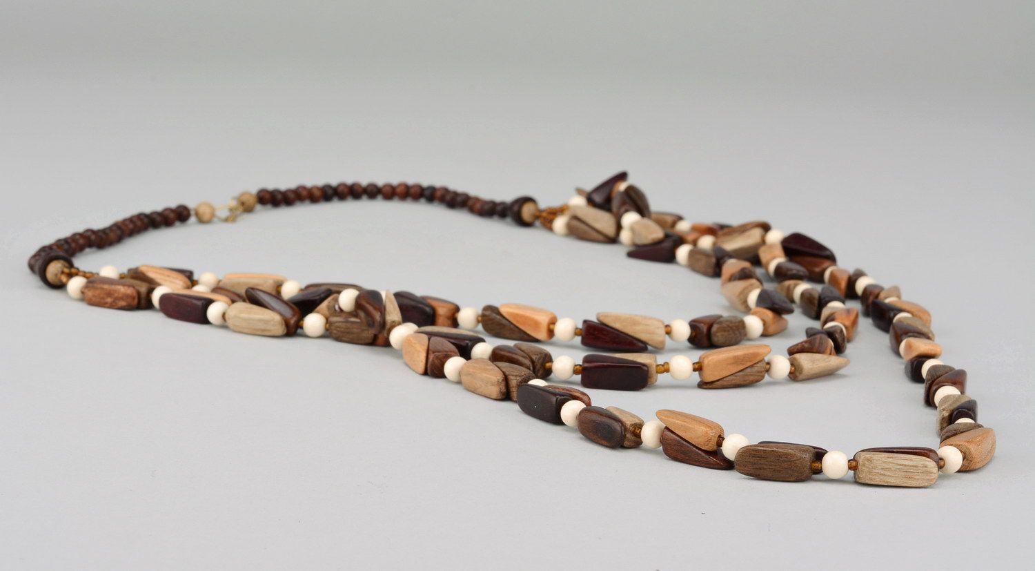 Handmade Halskette aus Holz foto 1