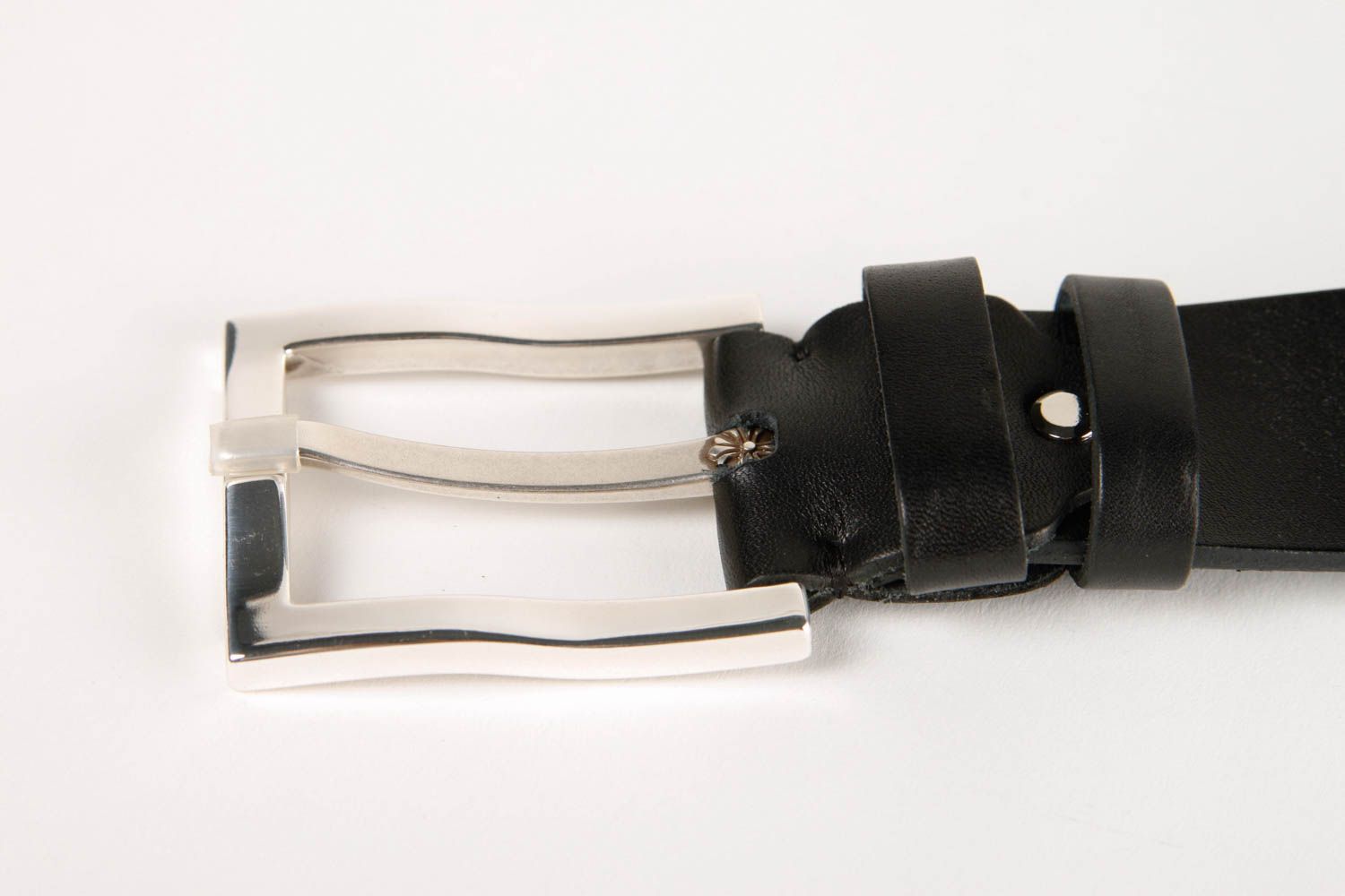 Cinturón de cuero natural negro ropa masculina artesanal ccesorio de moda foto 4