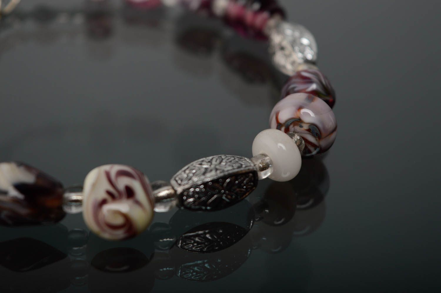 Handmade wrist bracelet with glass beads photo 2