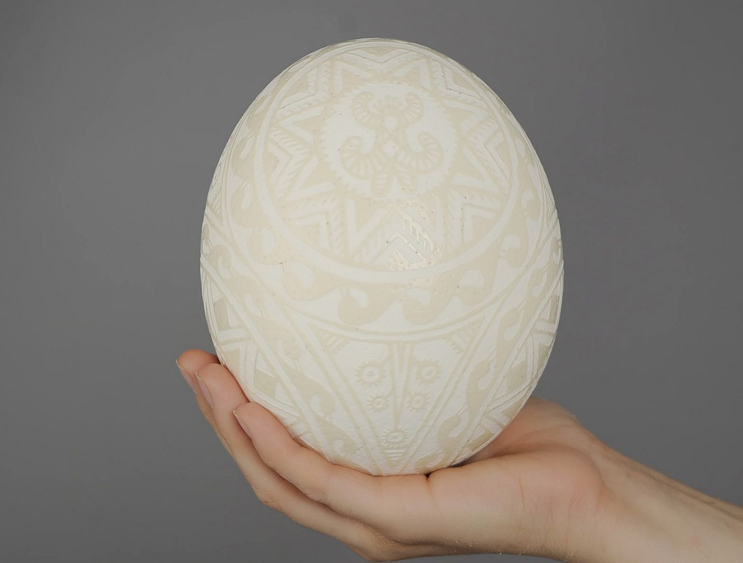 Painted ostrich egg Sun photo 5