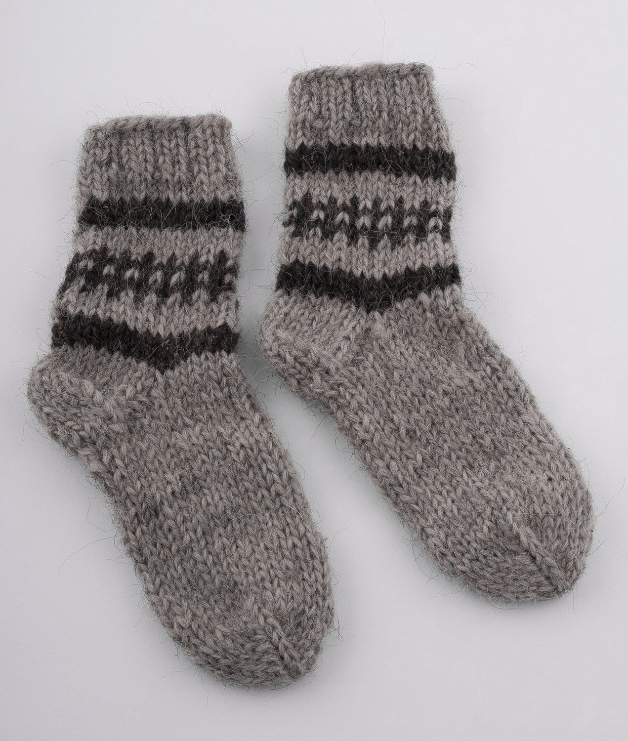 Men's wool socks of grey color photo 2