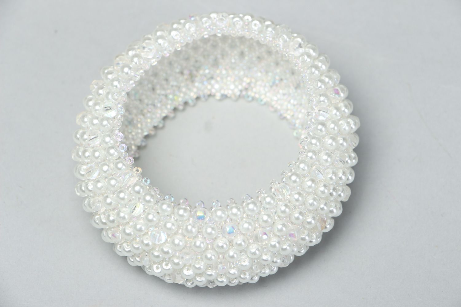 Handmade white beaded stretch bracelet with white artificial pearls for teen girls photo 2