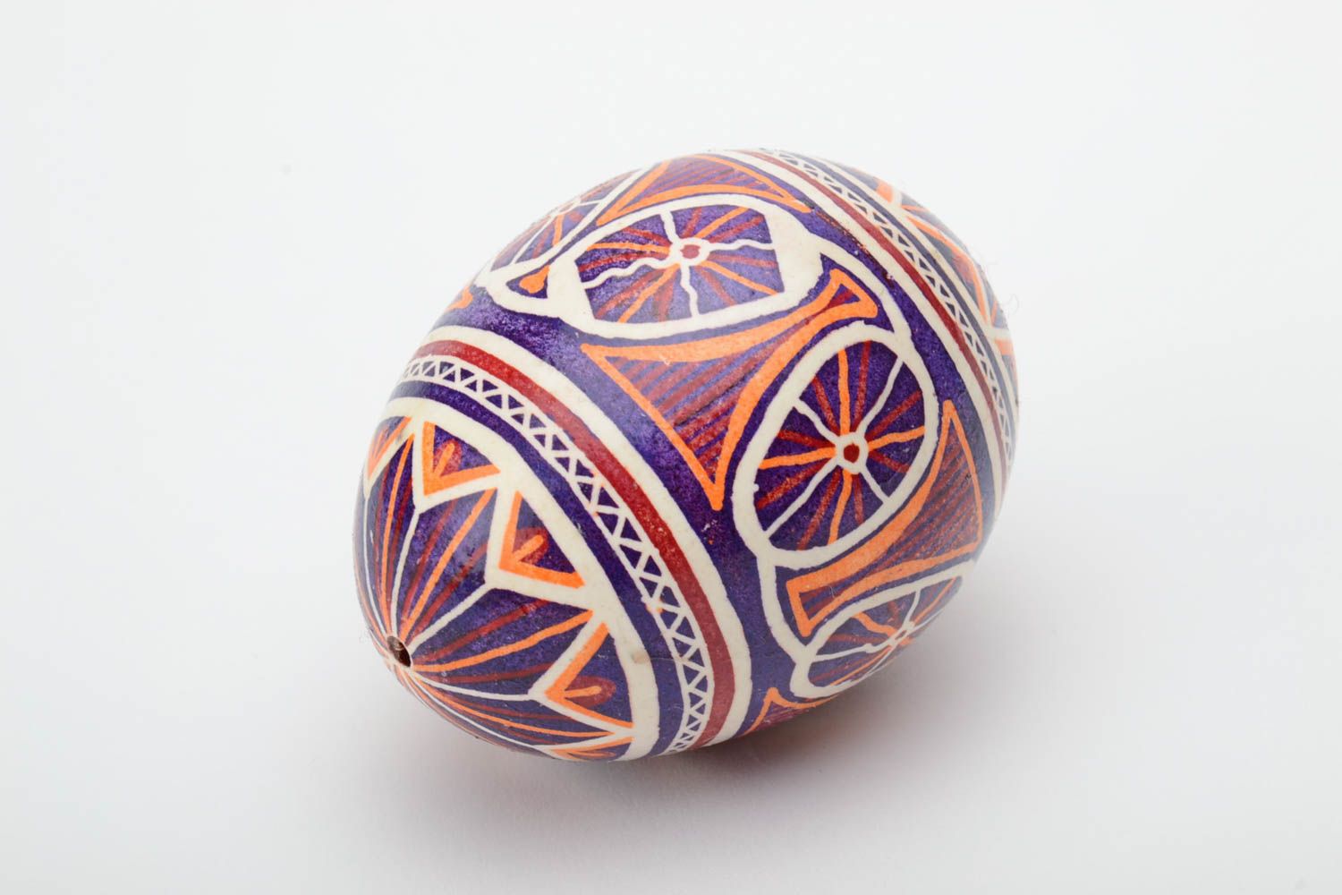Huevo de Pascua pintado con cera caliente y tintes anilinas artesanal  foto 2