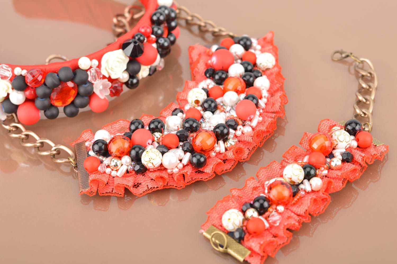 Schmuckset mit Perlen Collier Armband und Haarreif in Rot handmade für Frauen foto 5