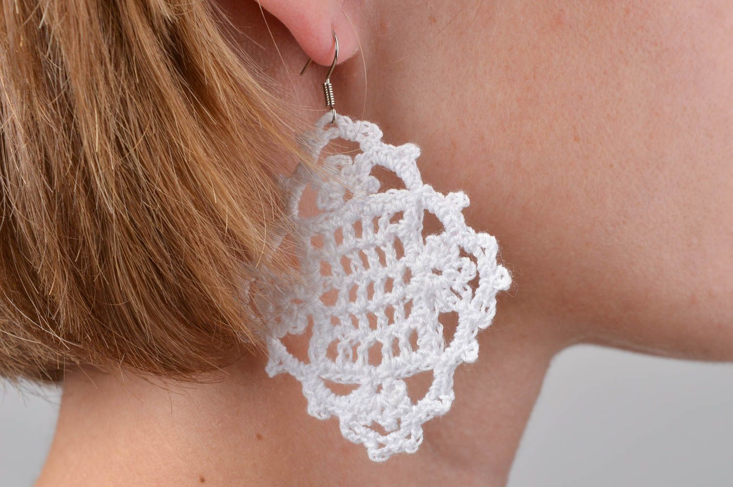 Pendientes a crochet hechos a mano bisutería tejida accesorio para mujer  foto 1
