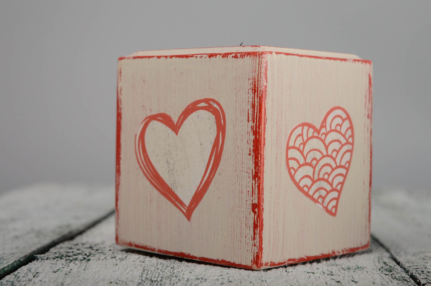 Bougeoir en bois décoré carré avec coeurs fait main photo 5