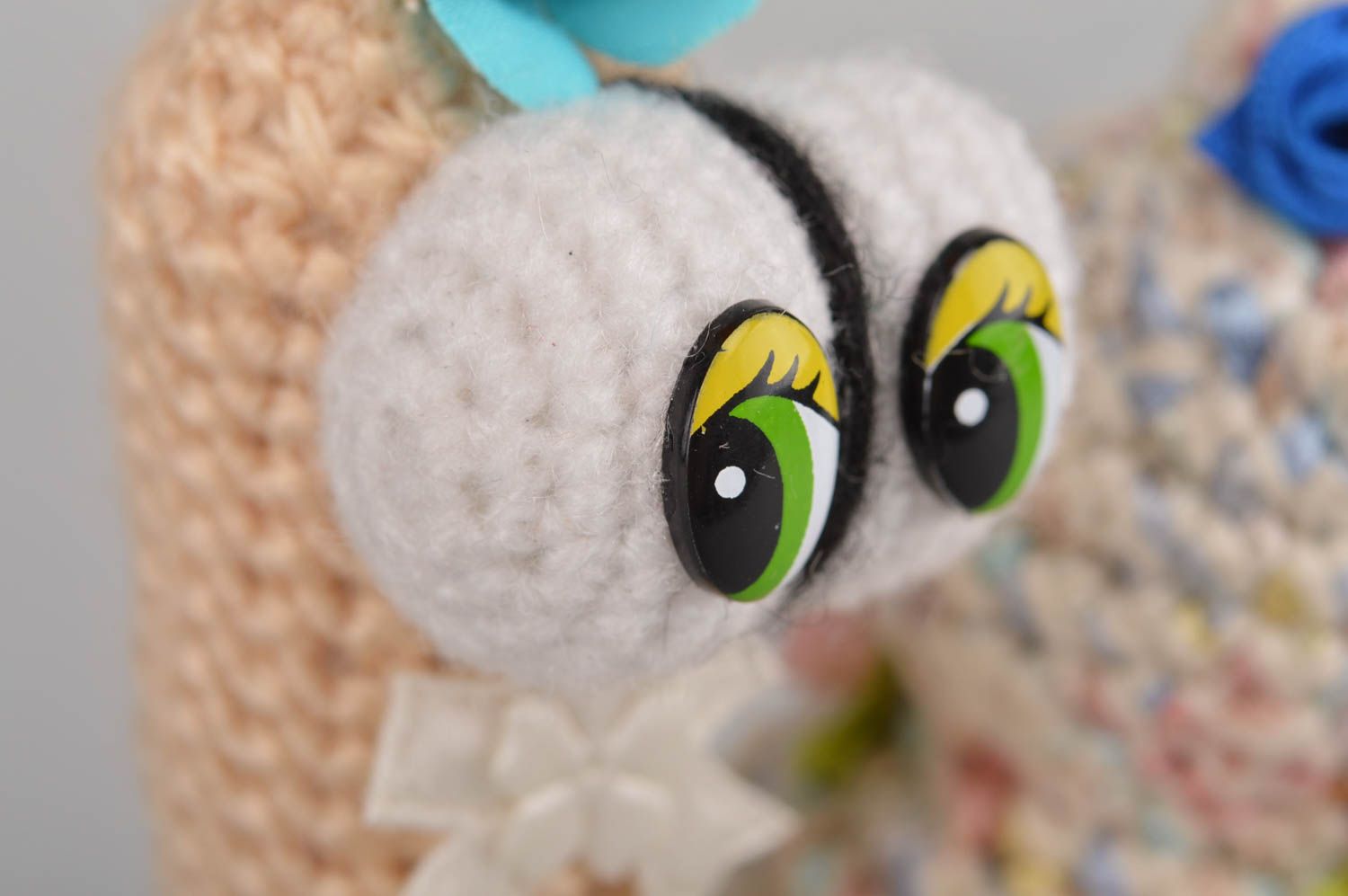 Peluche escargot aux grands yeux tricotée au crochet originale belle faite main photo 4