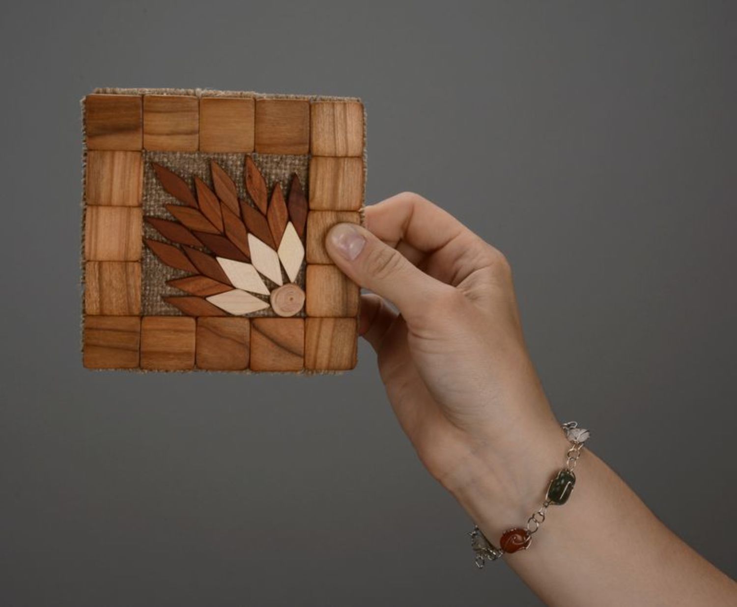 Dessous-de-plat en bois carré fait main photo 5