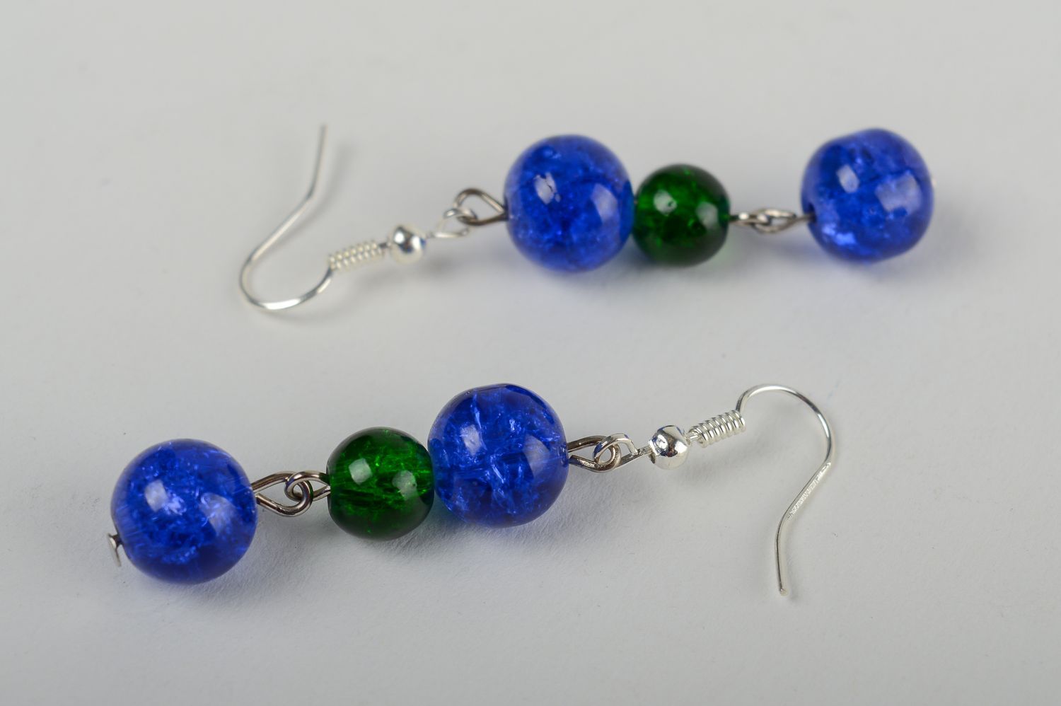 Серьги ручной работы модные серьги с синими и зелеными бусинами длинные сережки фото 1