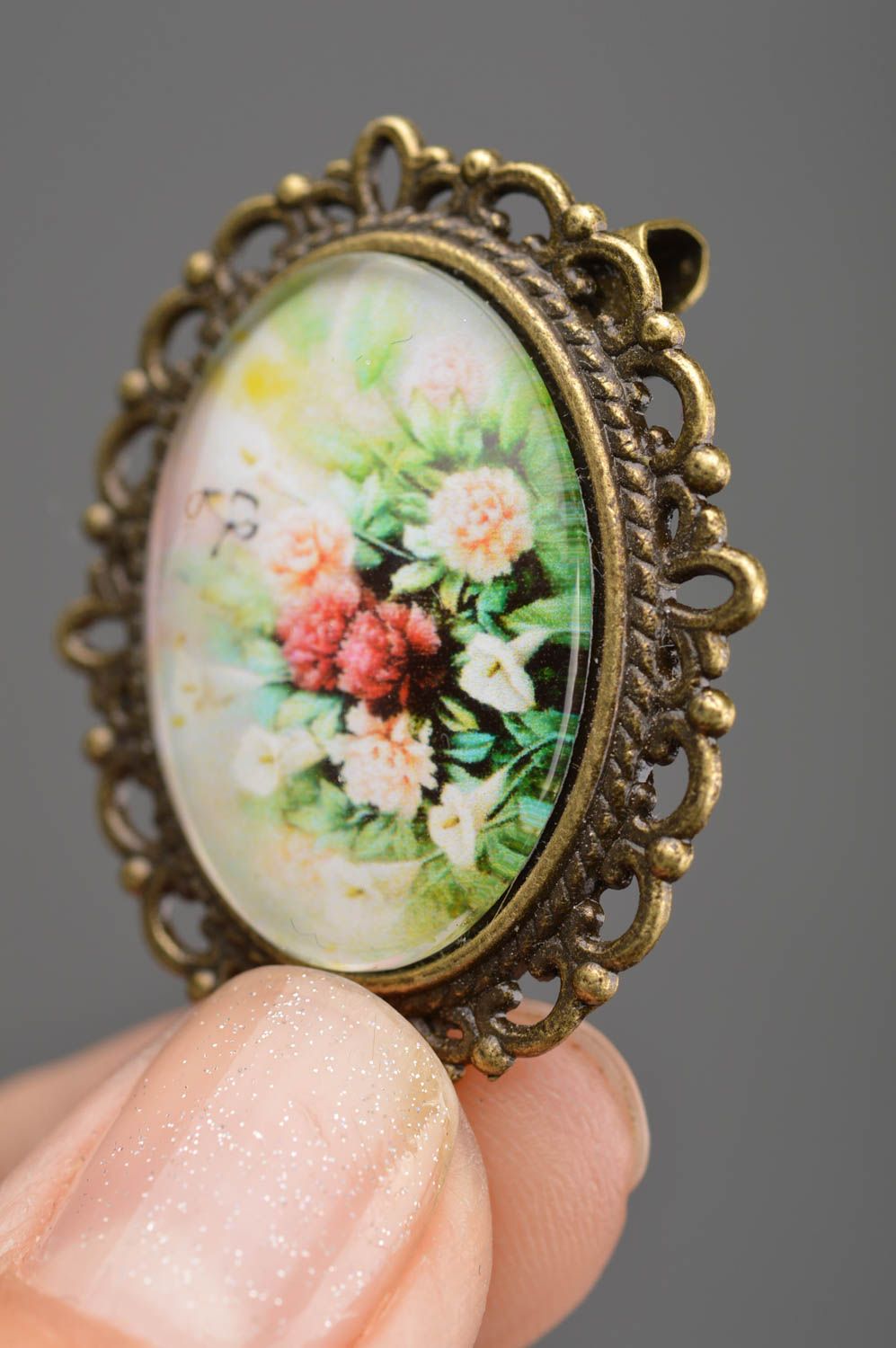 Broche vintage en métal avec cabochon ovale faite main Jardin de fleurs photo 3