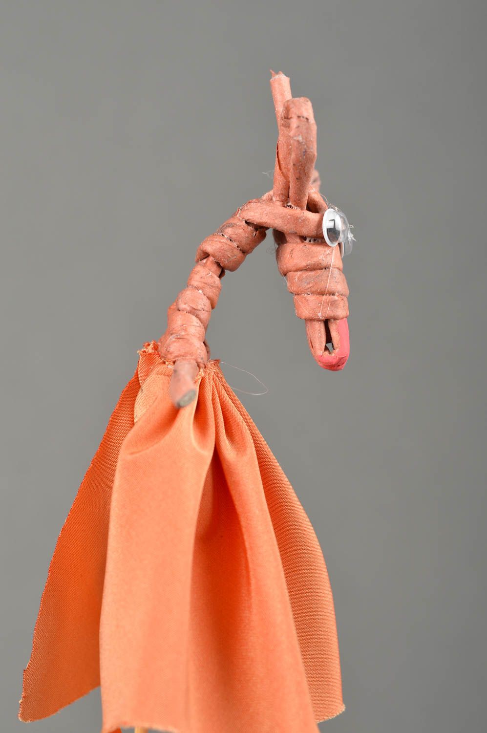 Handmade Wohn Accessoire Haus Deko künstlerische Figur Ziege aus Papier im Kleid foto 4