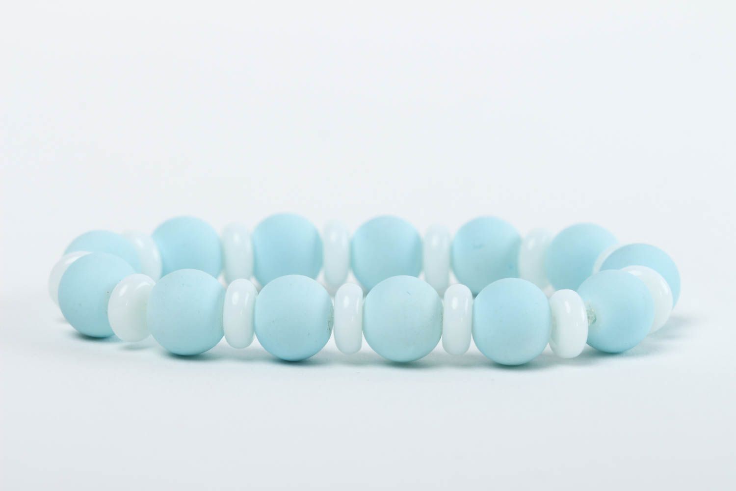 Bracelet bleu pastel Bijou fait main en perles céramiques Cadeau pour femme photo 1