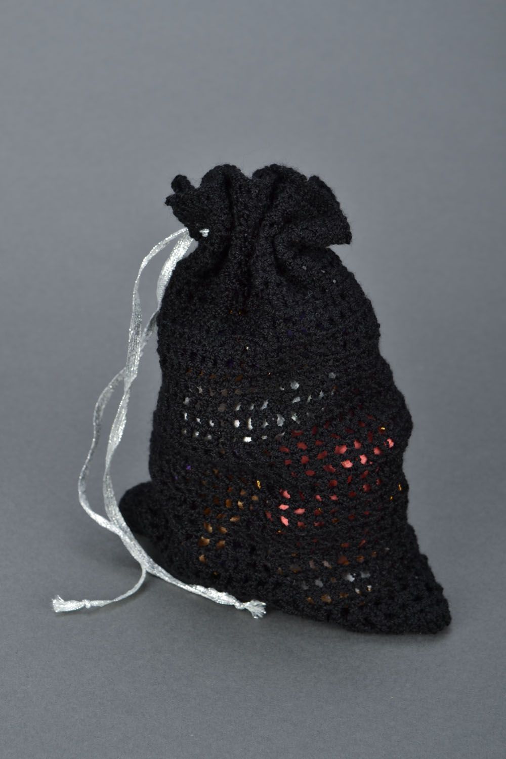 Sachet cadeau tricoté au crochet noir  photo 5
