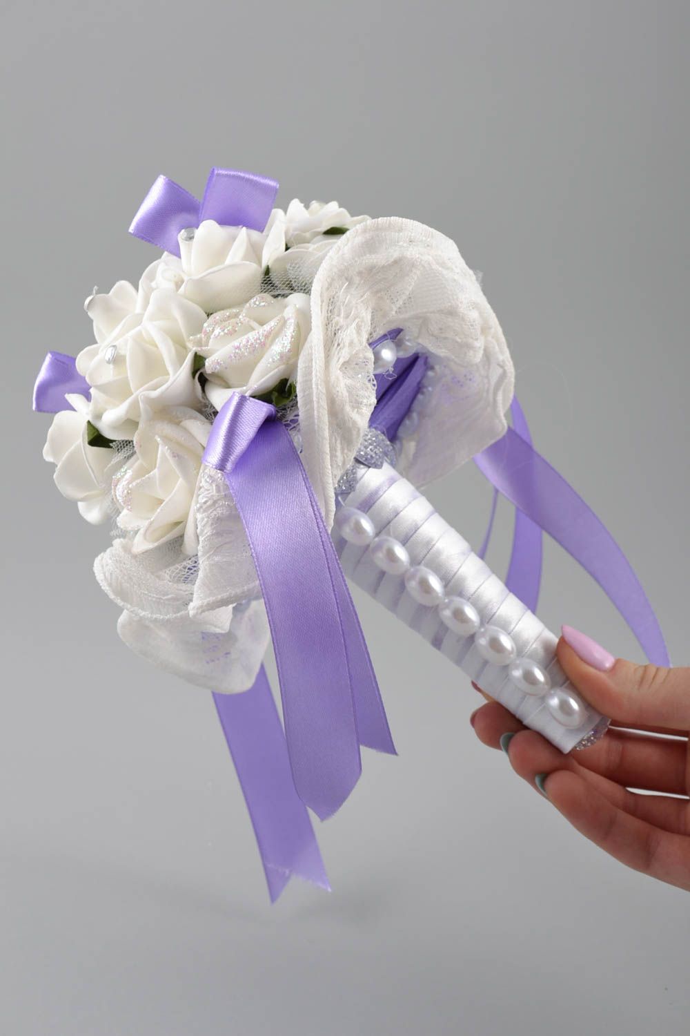 Hochzeits Blumenstrauß Rosen aus Foamiran schön handmade künstlich weiß lila foto 5