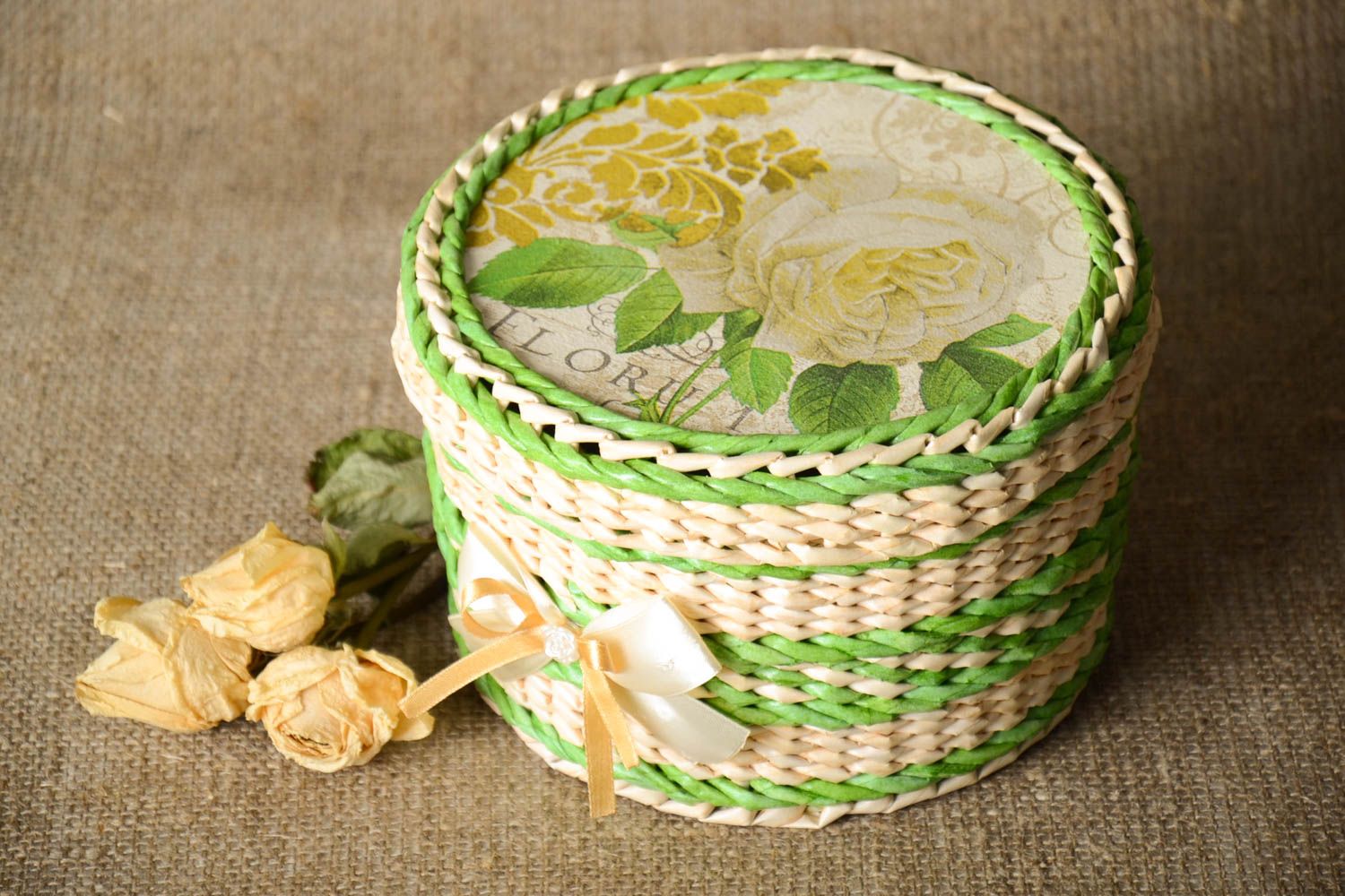Beautiful handmade paper basket jewelry box design newspaper craft gift ideas photo 1