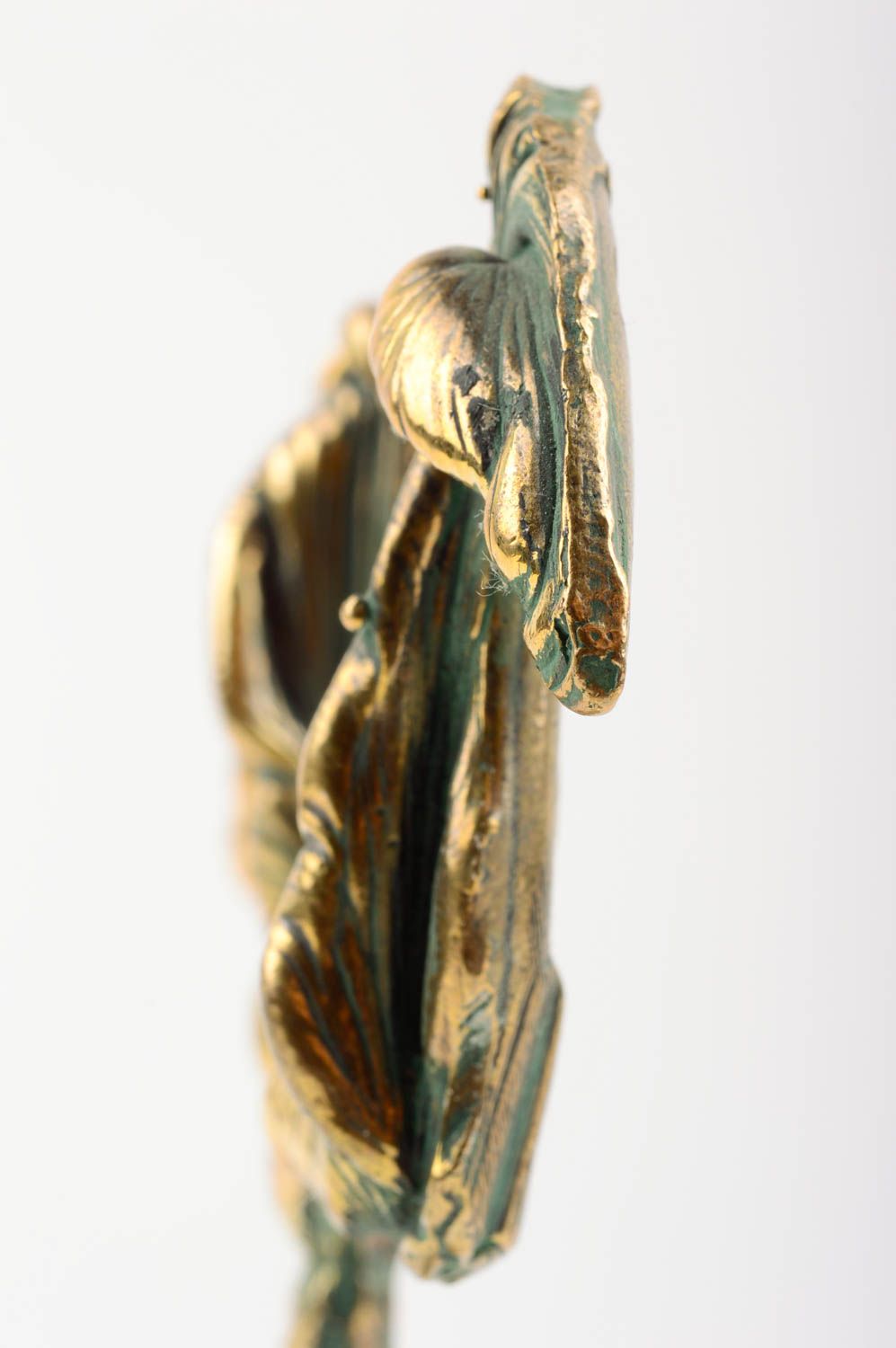 Unusual handcrafted brass figurine sculpture art modern living room ideas photo 2