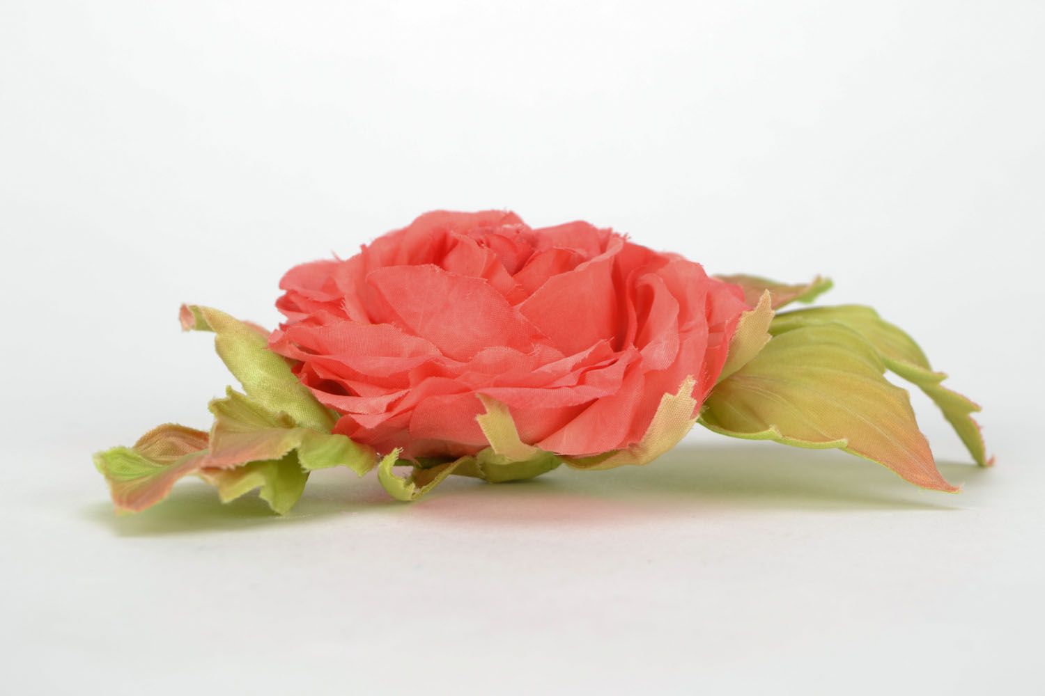 Broche en tissu de soie artificielle Rose photo 4