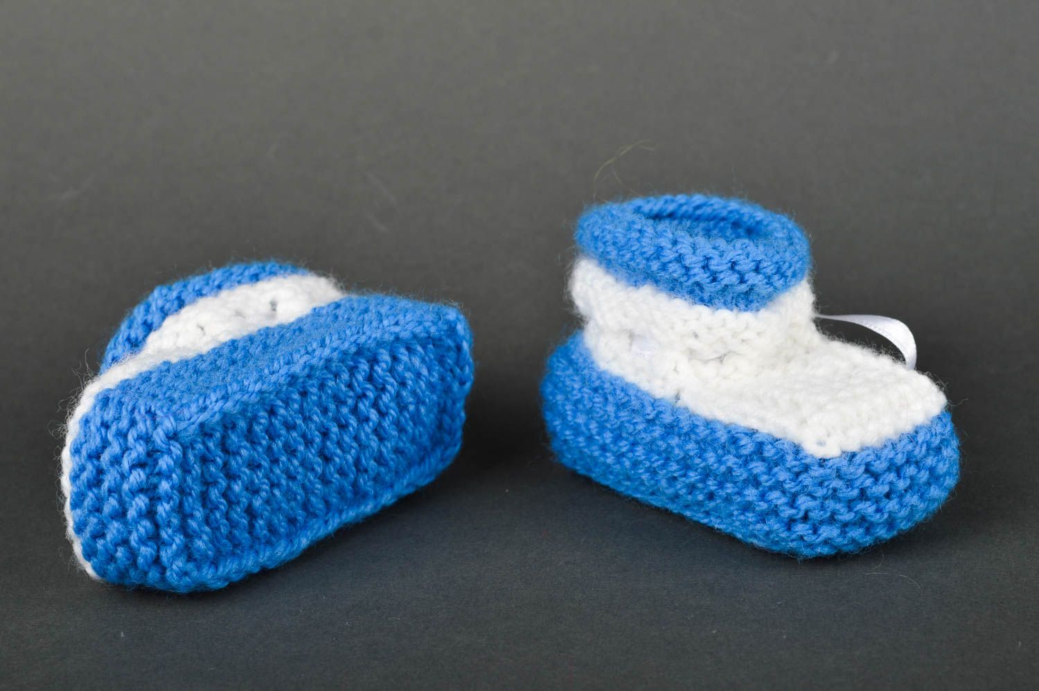 Пинетки крючком ручной работы вязаные носки пинетки для малышей голубые фото 5