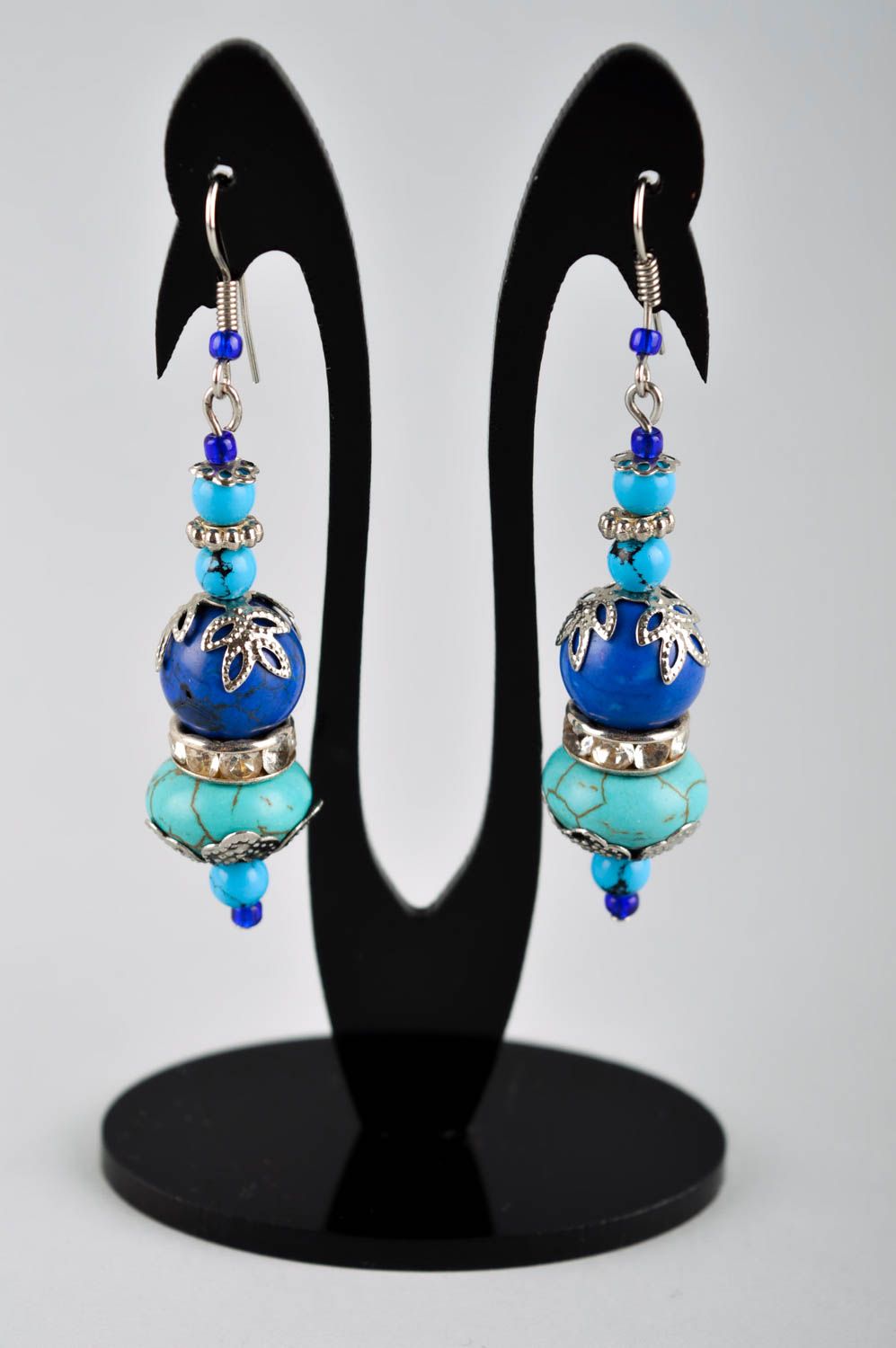 Boucles d'oreilles pendantes Bijou fait main bleues en turquoise  Cadeau femme photo 2