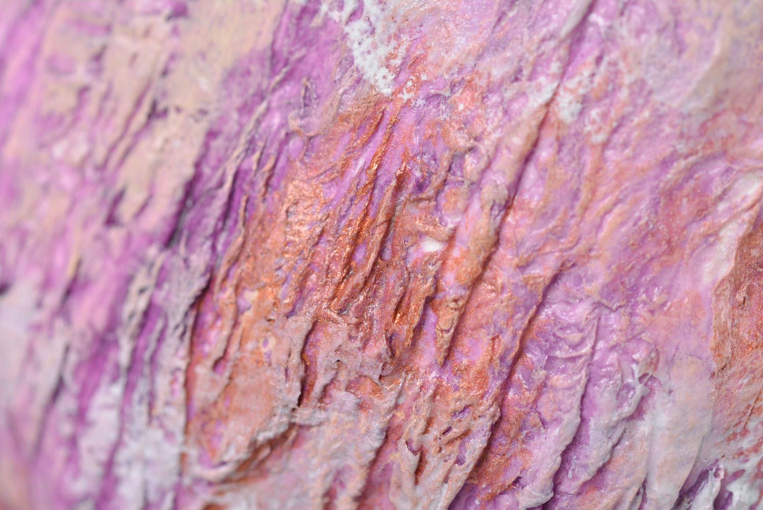 Violettes knuddeliges handgemachtes Kuscheltier Hausgeist aus Papier Mache  foto 5