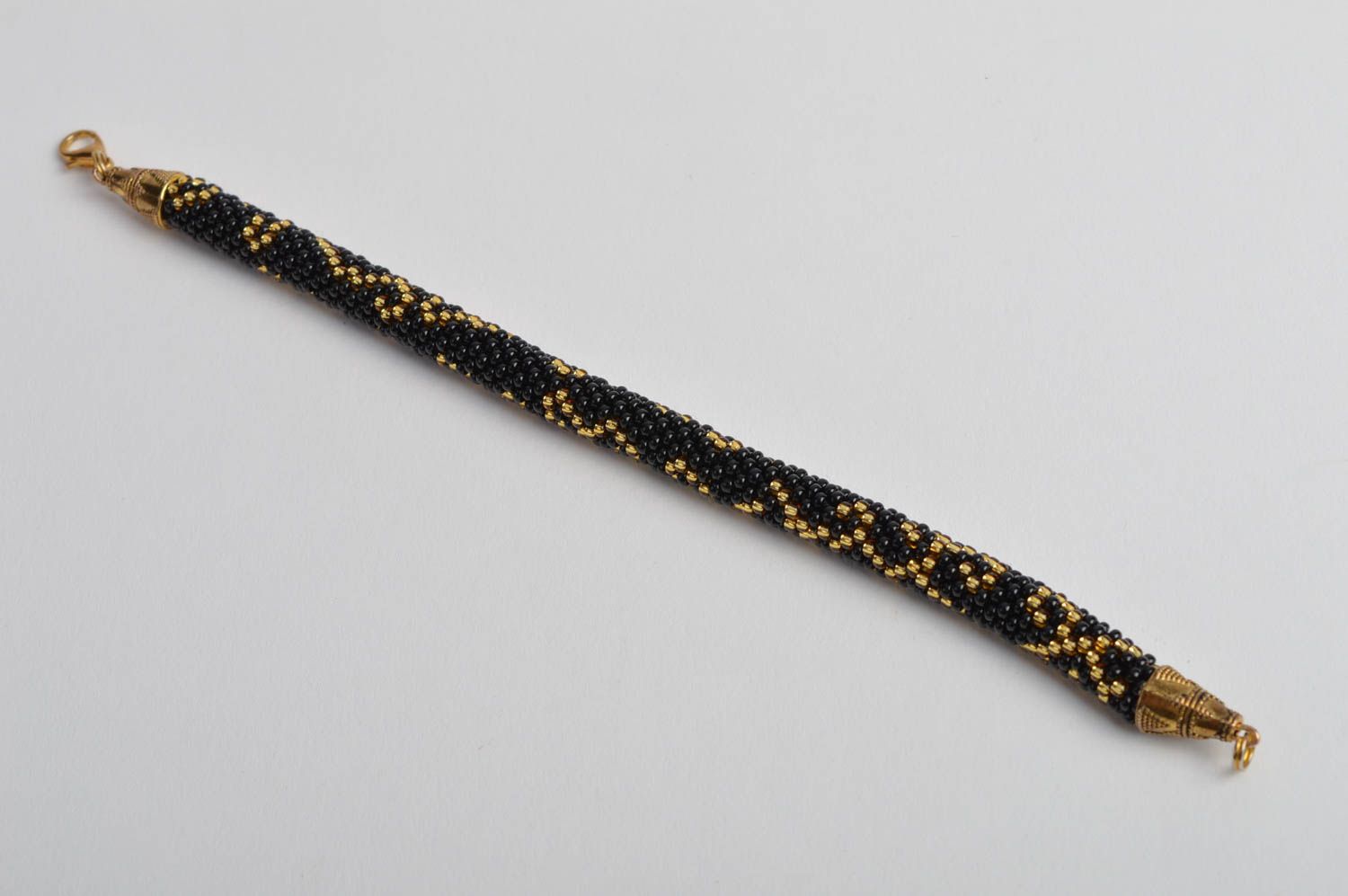 Bracelet perles de rocaille Bijou fait main noir à motif Cadeau pour femme photo 5