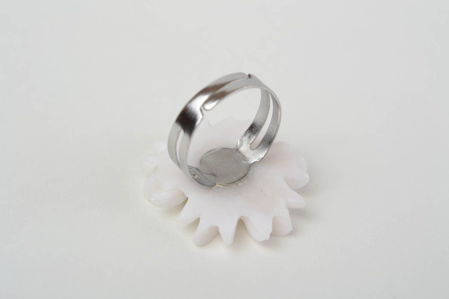 Handmade women's floral polymer clay jewelry ring with metal basis Chamomile photo 5
