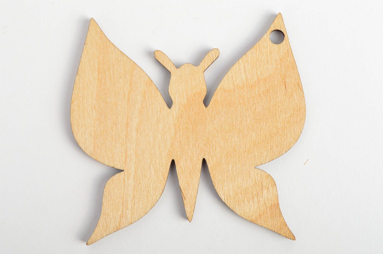 Pieza en blanco para creatividad de madera artesanal con forma de mariposa foto 2
