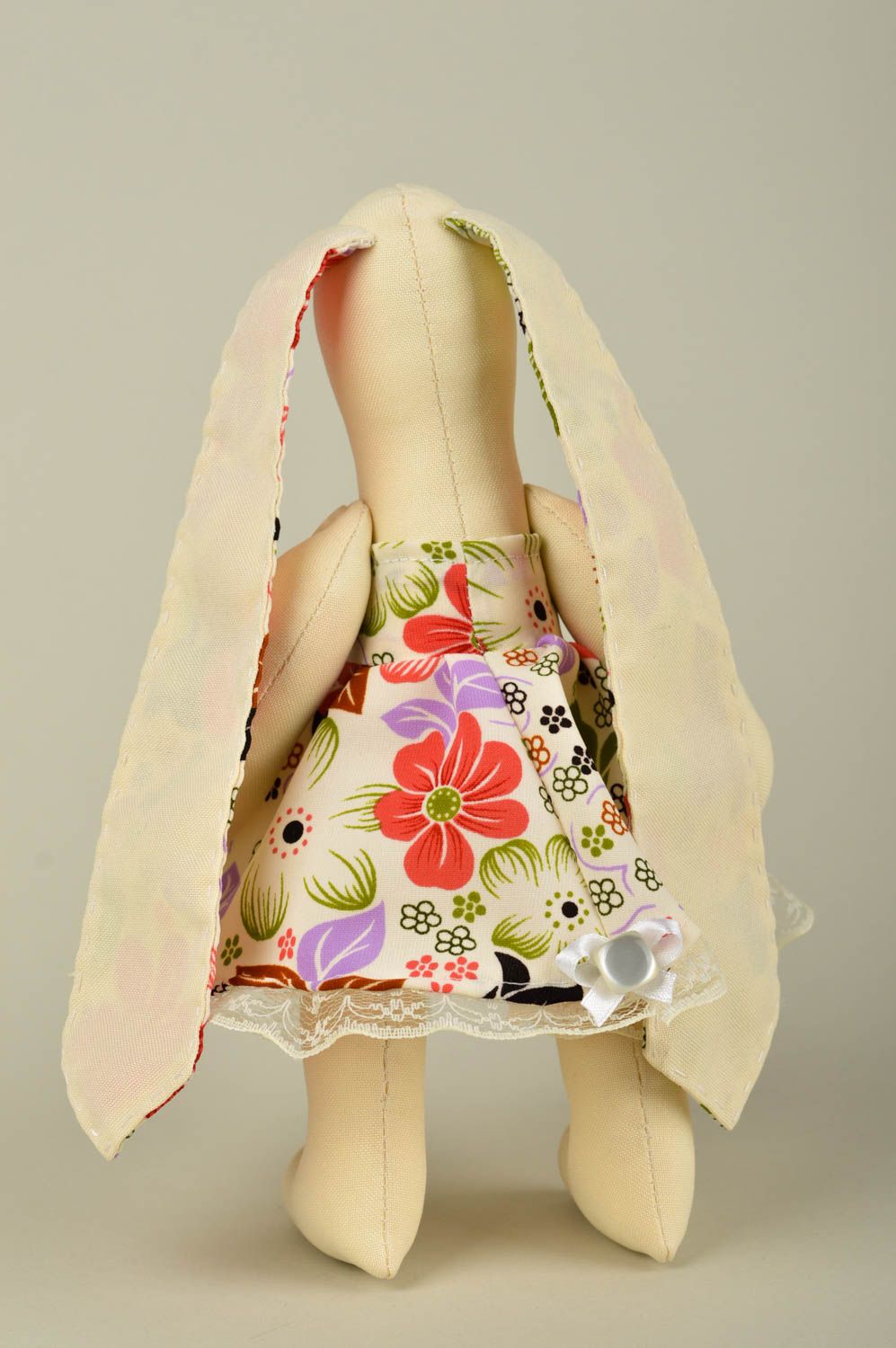 Peluche lapin en robe à fleurs Jouet fait main en coton Cadeau pour enfant photo 3