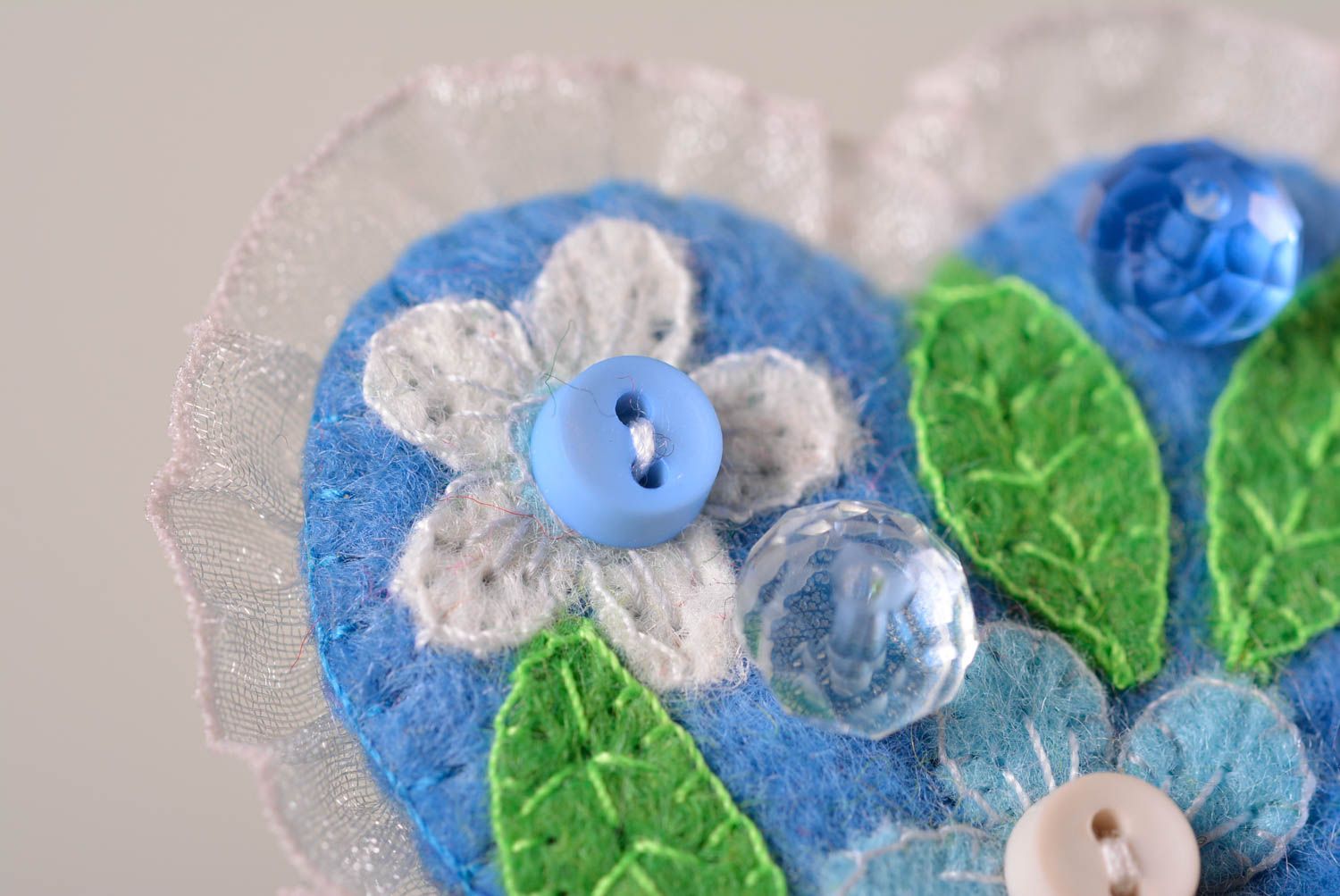 Beautiful handmade textile brooch jewelry felt brooch pin gifts for her photo 2