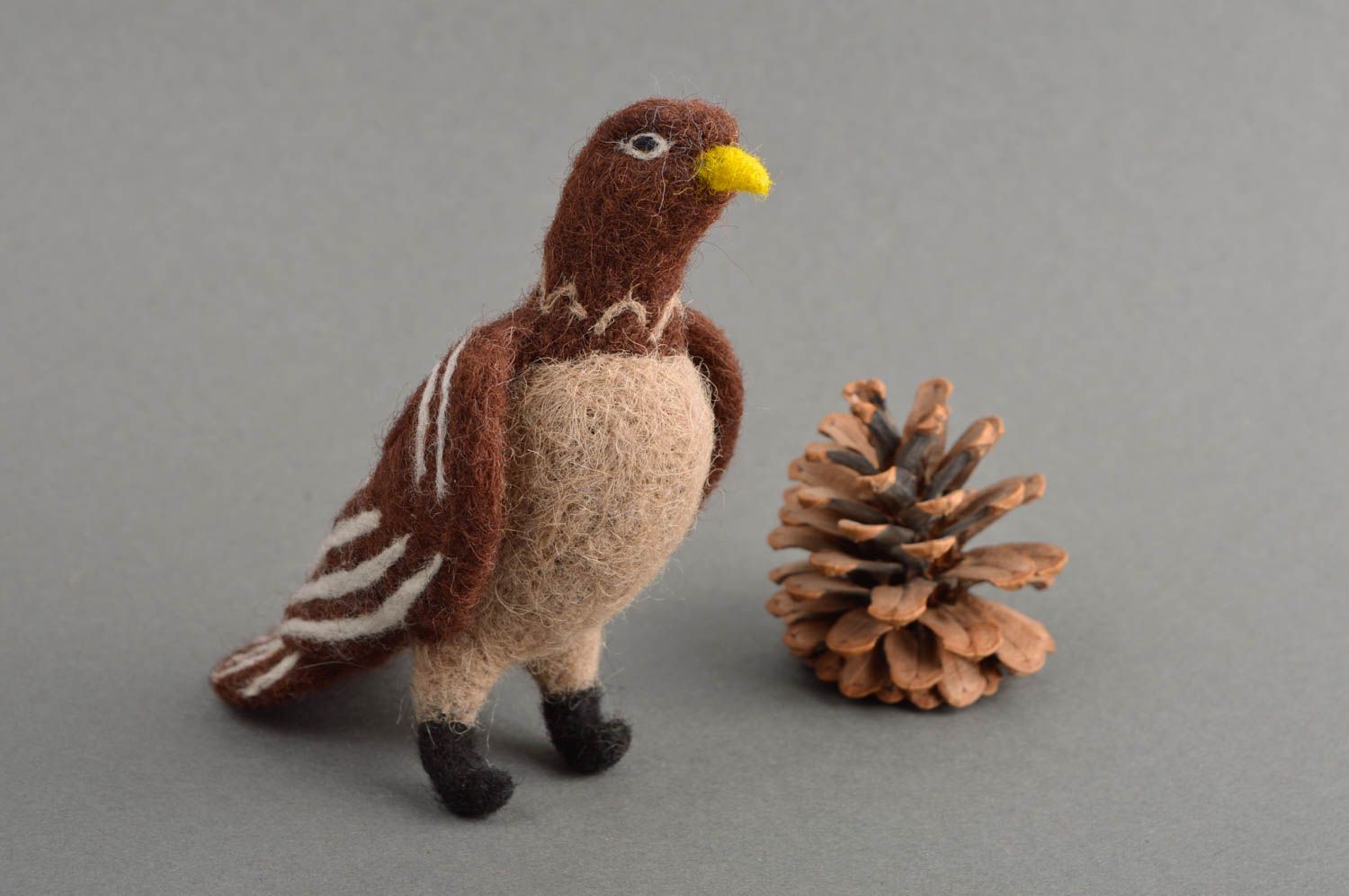 Filz Tier handmade Kuscheltier Adler natürliches Spielzeug Designer Geschenk foto 1