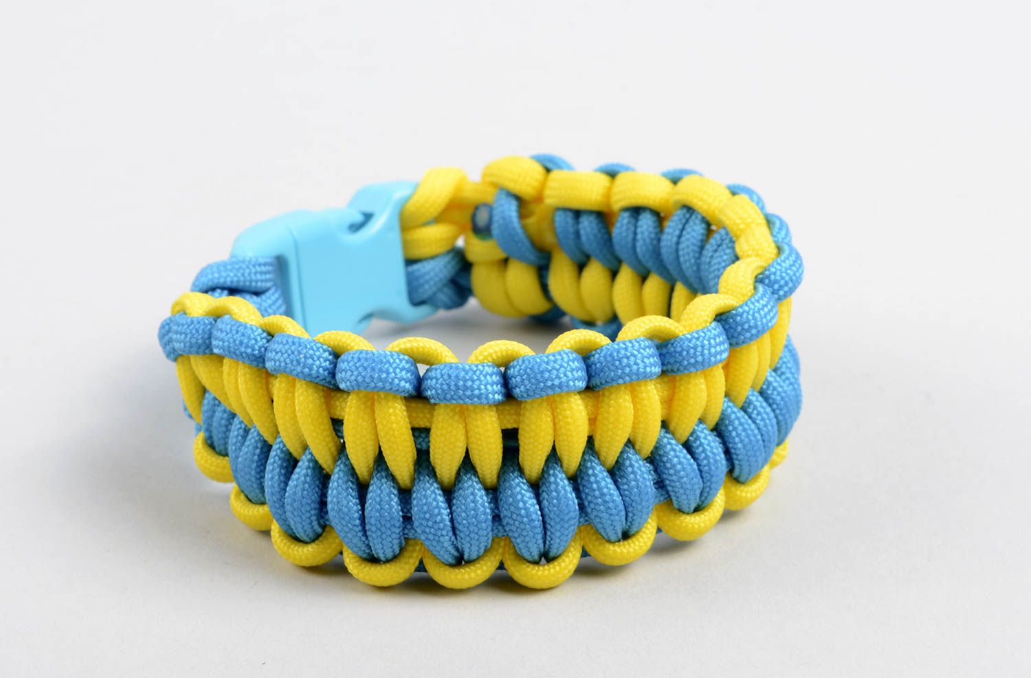 Bright handmade bracelet designs paracord bracelet beautiful jewellery photo 1