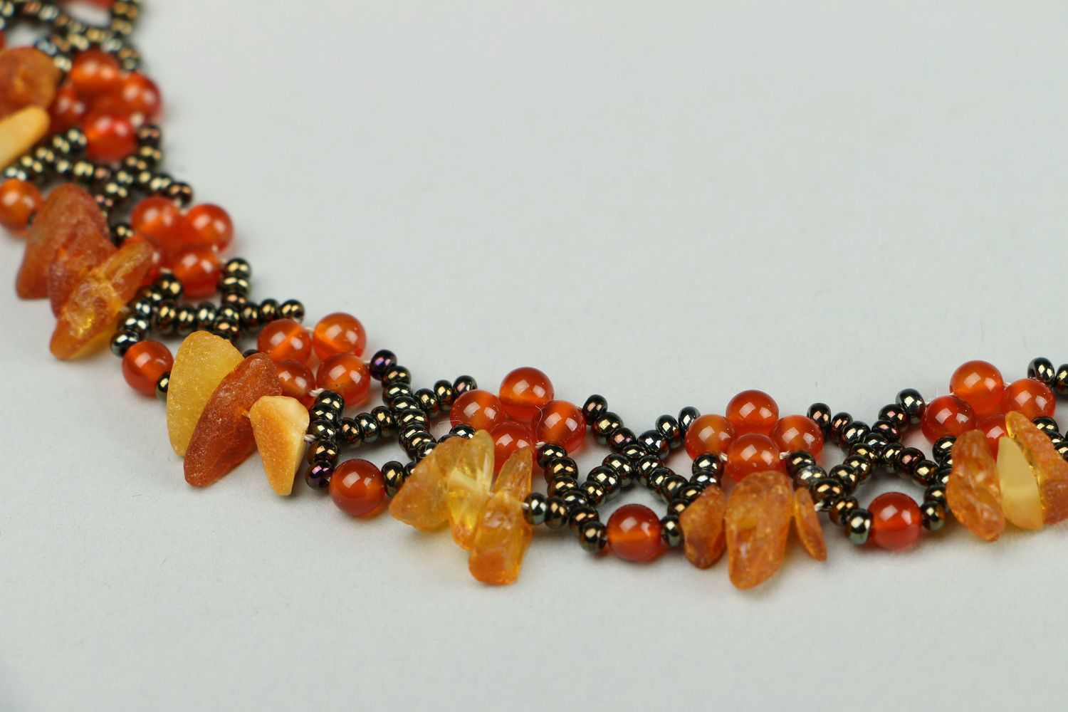 Beaded necklace with carnelian and amber photo 4