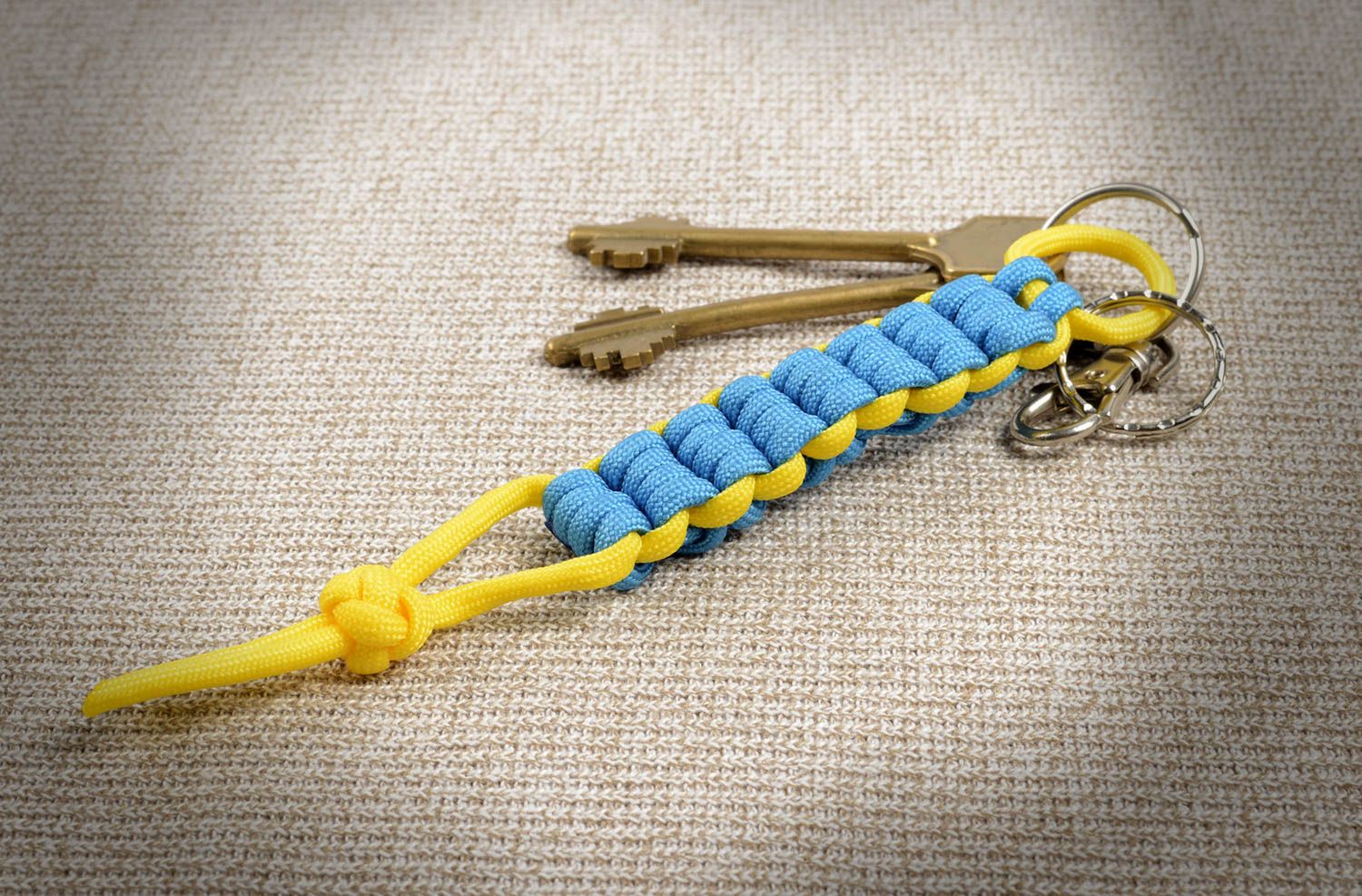 Stylish handmade woven keychain phone charm handmade key accessories gift ideas photo 5