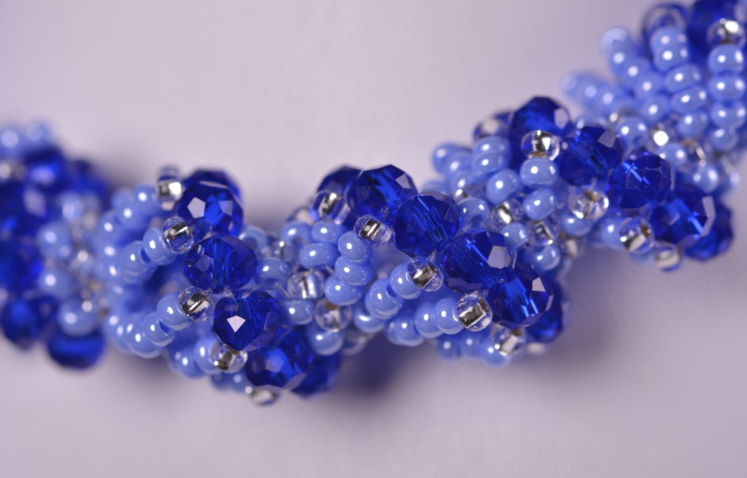 Браслет из бисера ручной работы модный браслет украшение из бисера в синих тонах фото 4