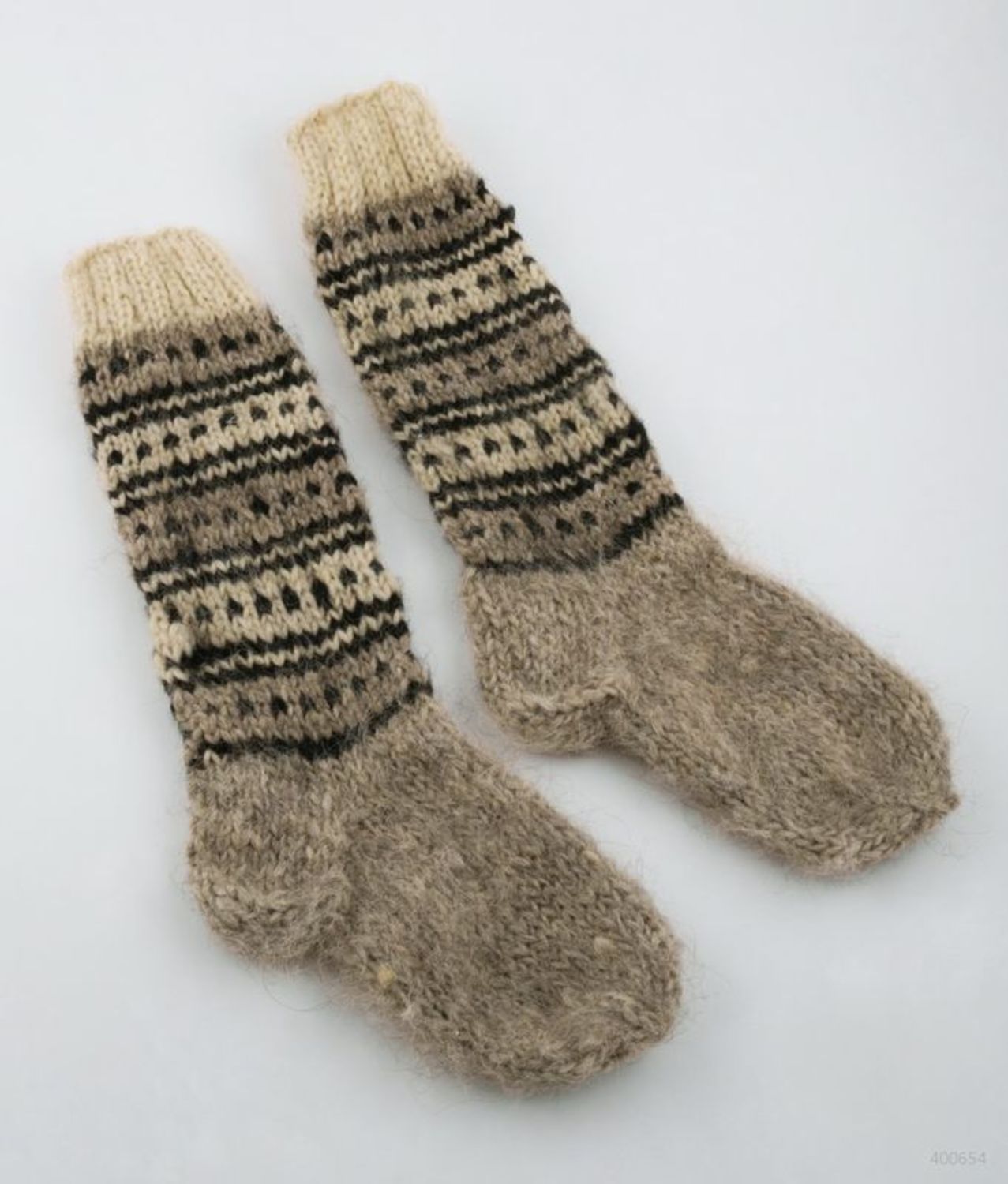 Calzettoni caldi di lana per donna fatti a mano Calzini lunghi di lana 
 foto 2