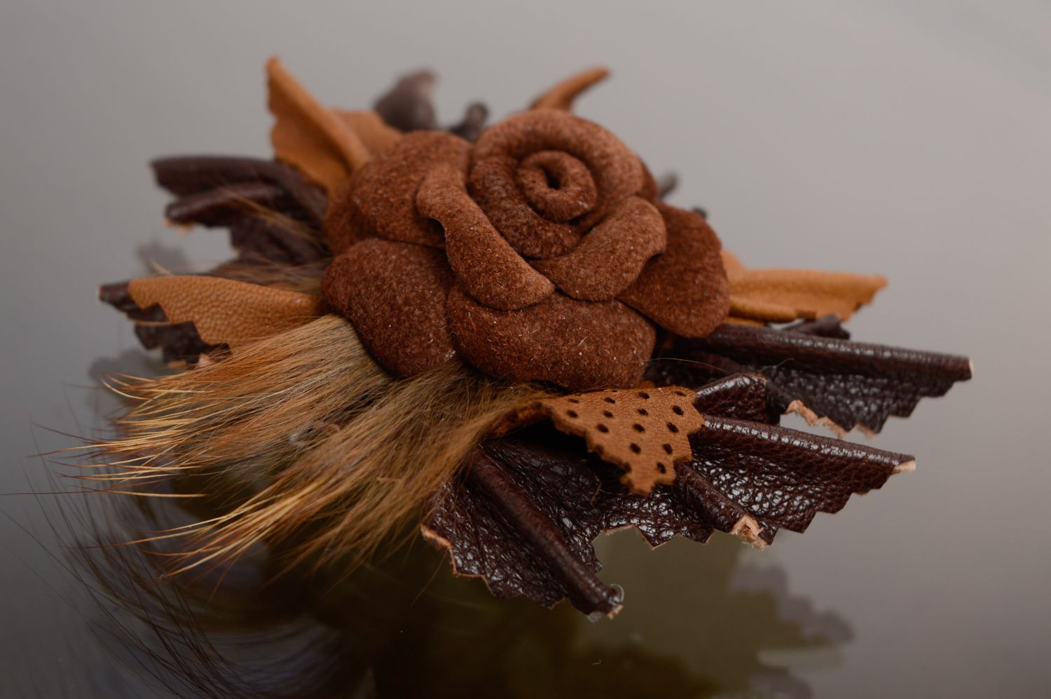 Handmade leather flower brooch-hair clip photo 1