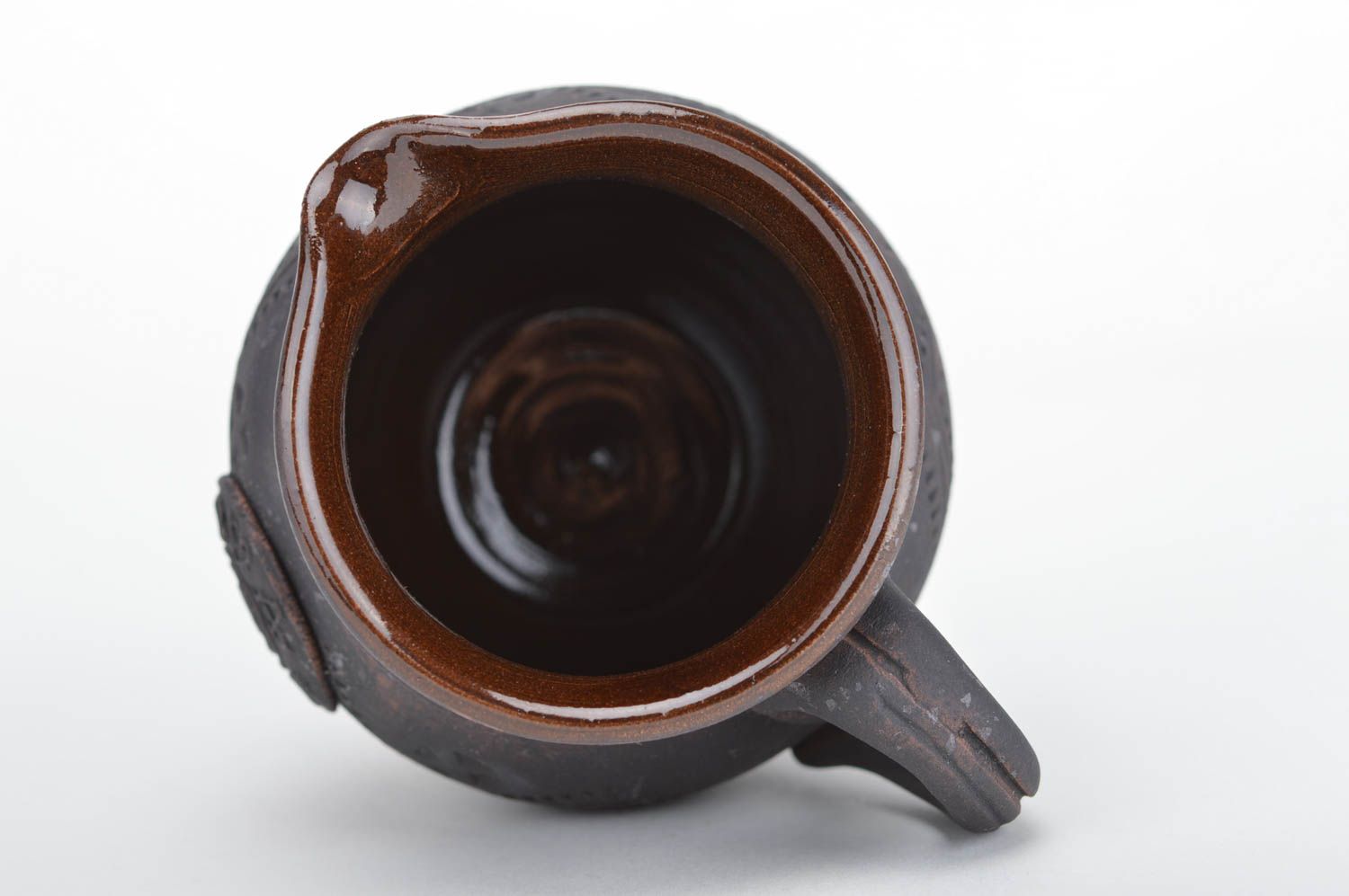 Cruche céramique noire originale petite avec anse vaisselle en argile faite main photo 5
