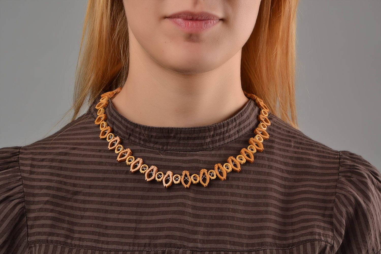Handmade Collier Halskette Ethno Schmuck Accessoire für Frauen aus Kernen foto 1